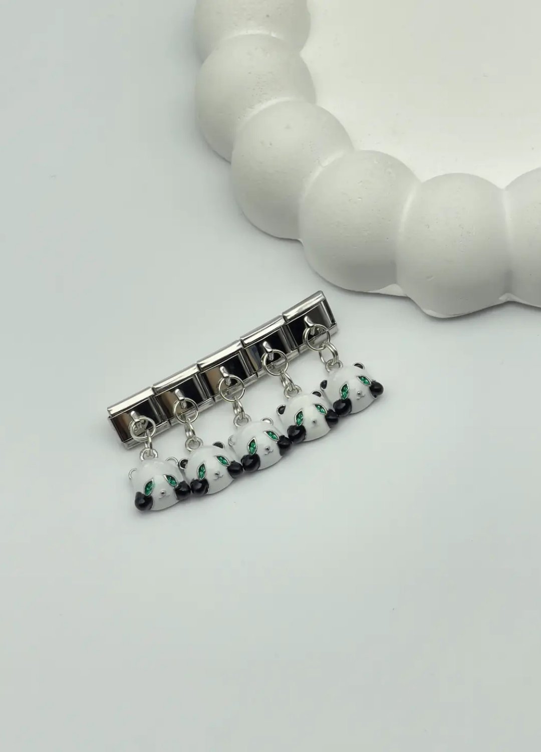 Sallantılı Nomi Charm
