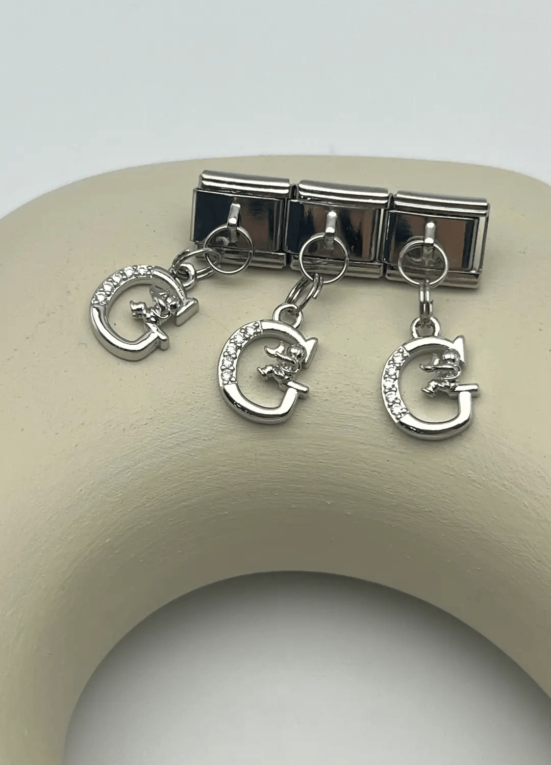 Silver Nomi A Harfli Charm - 25-chrmn162