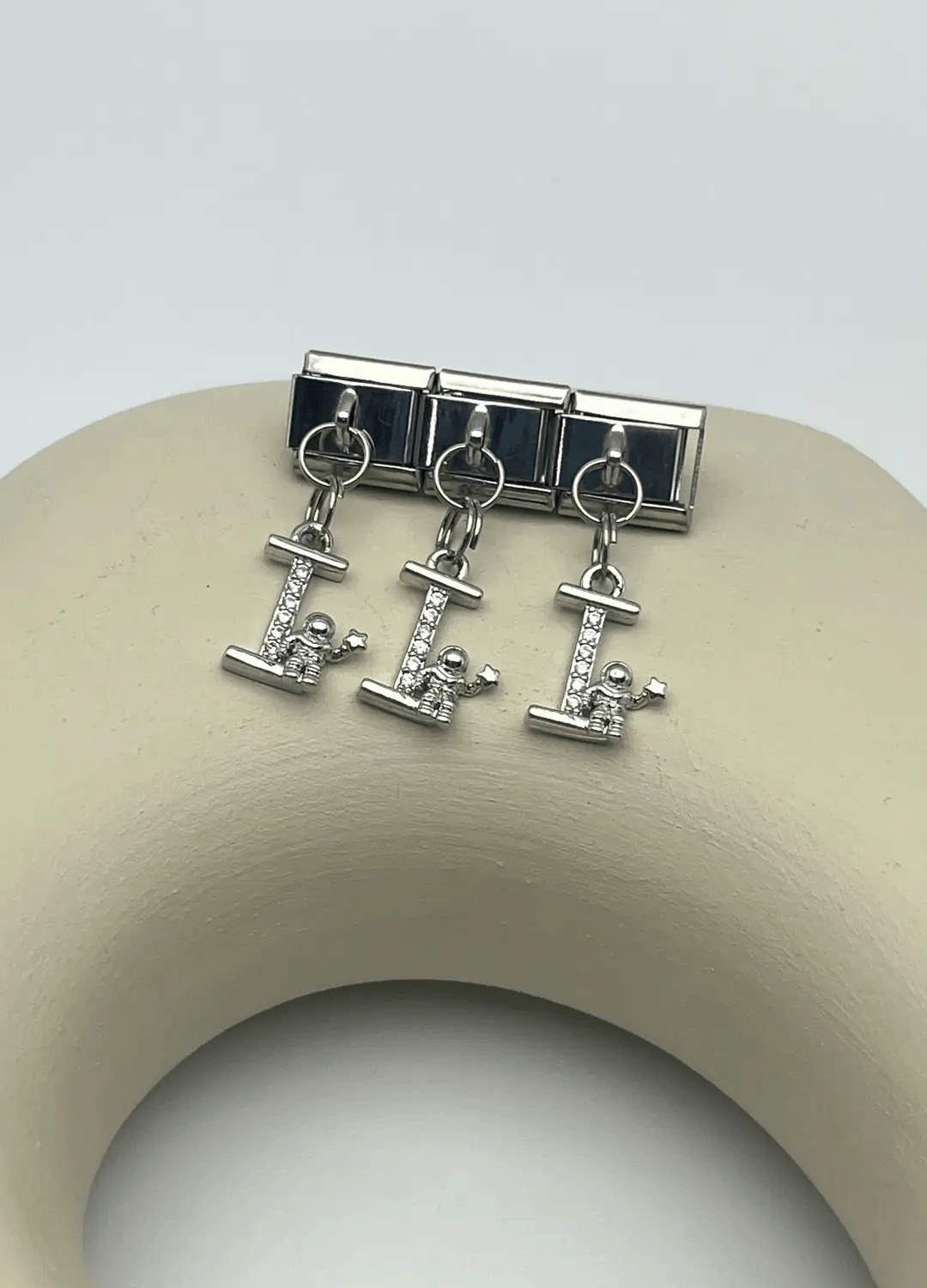 Silver Nomi A Harfli Charm - 25-chrmn162