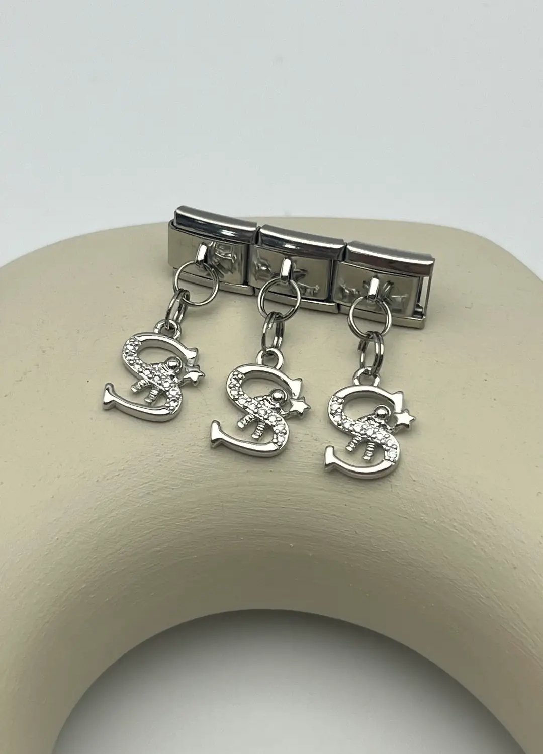Silver Nomi A Harfli Charm - 25-chrmn162
