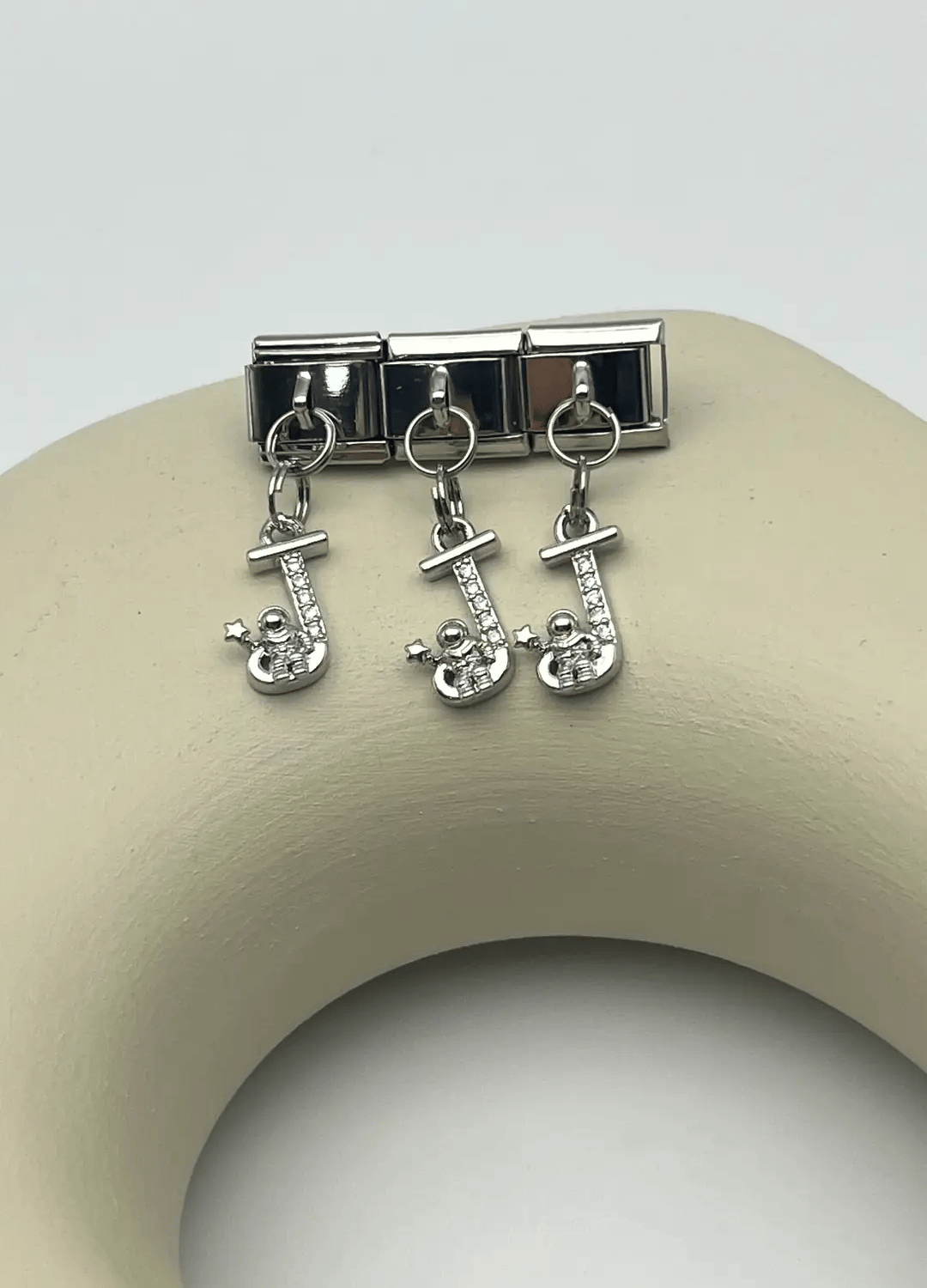 Silver Nomi A Harfli Charm - 25-chrmn162