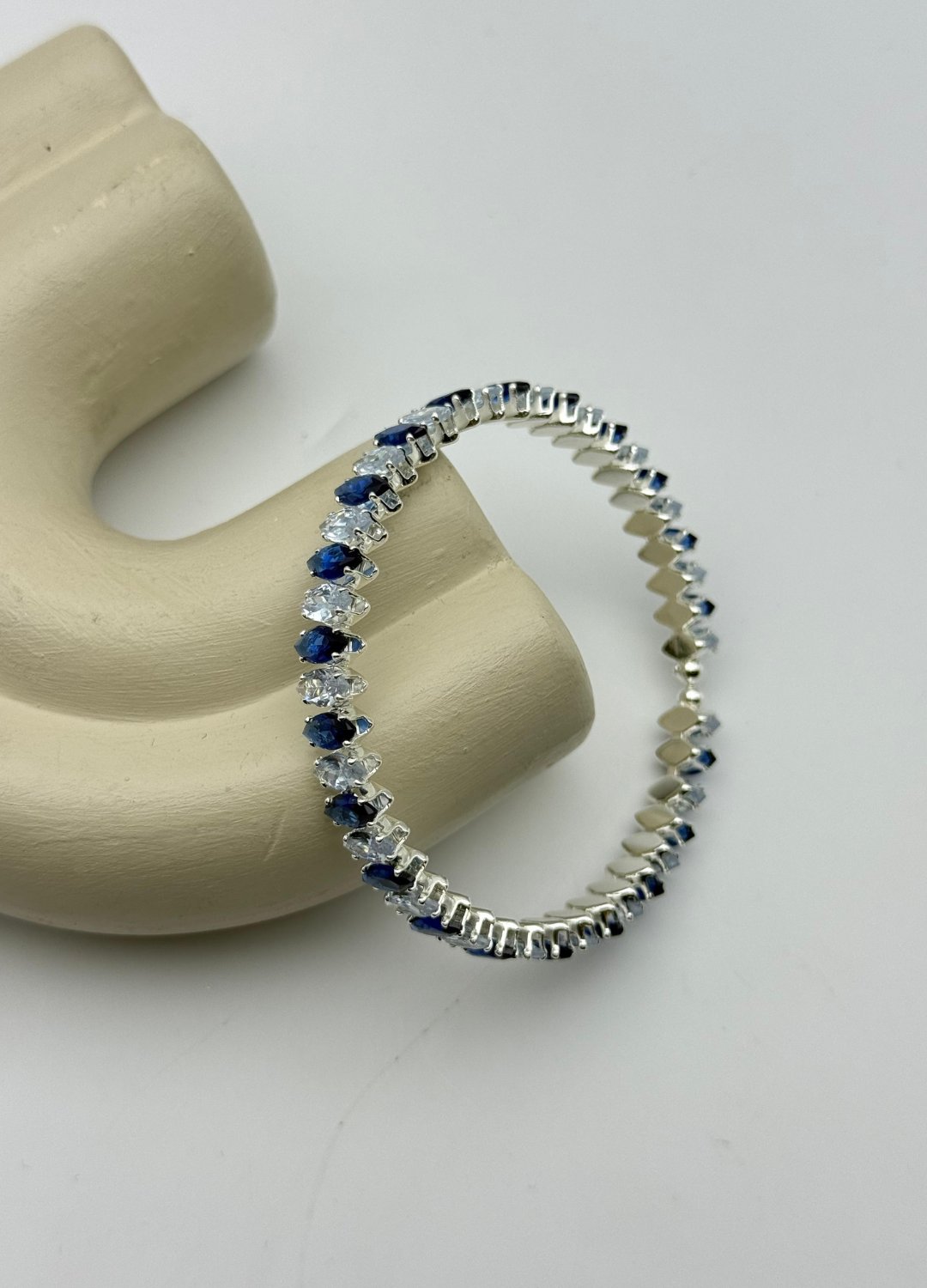 Vip Silver Lacivert Oval Taşlı Su Yolu Bileklik - 26slbv13