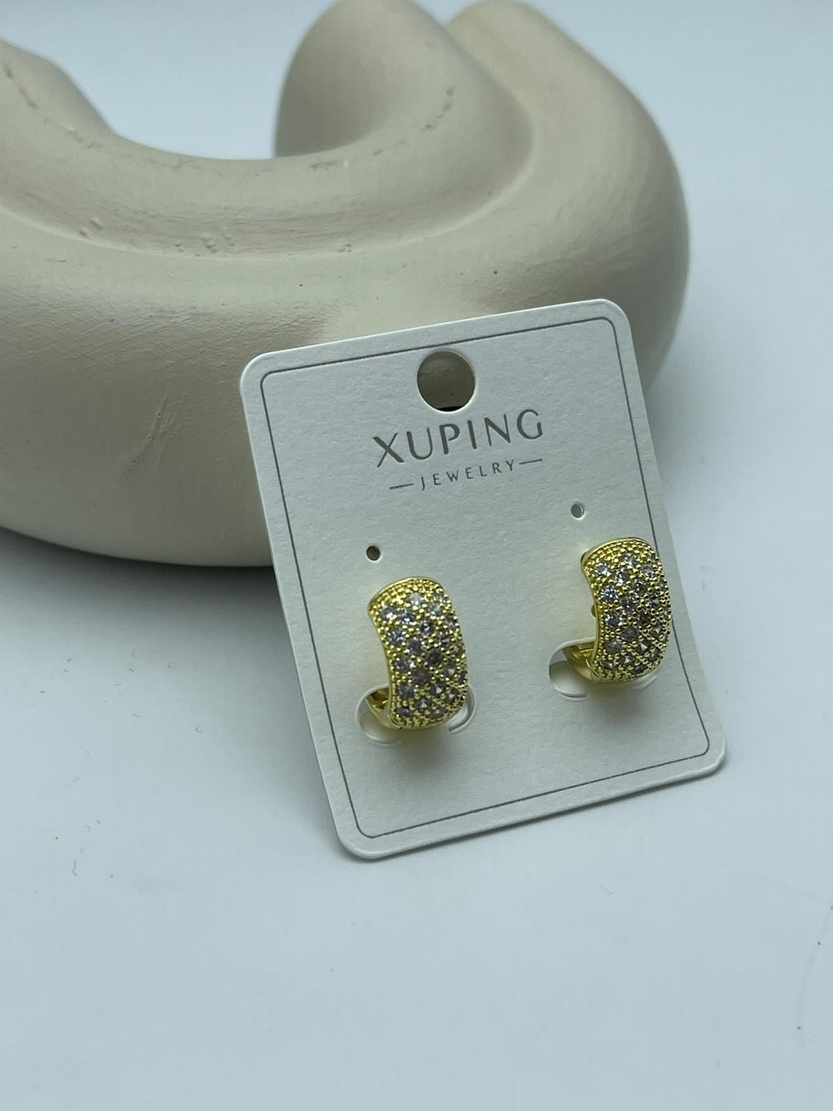 Xuping Baklava Desenli Taşlı Gold Çelik Küpe - 26xpkp38