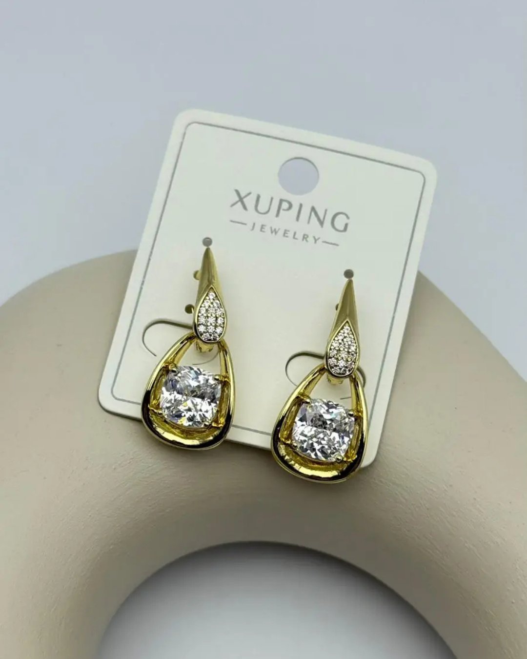 Xuping Gold Sallantılı Tek Taş Küpe - 25-xpkp33