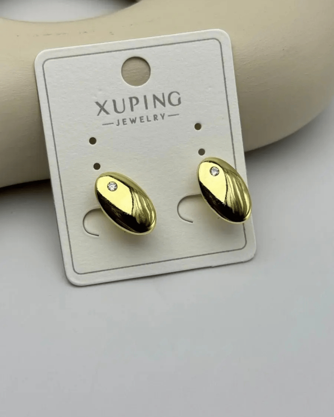 Xuping Gold Tek Taş Detay Küpe - 25-xpkp140