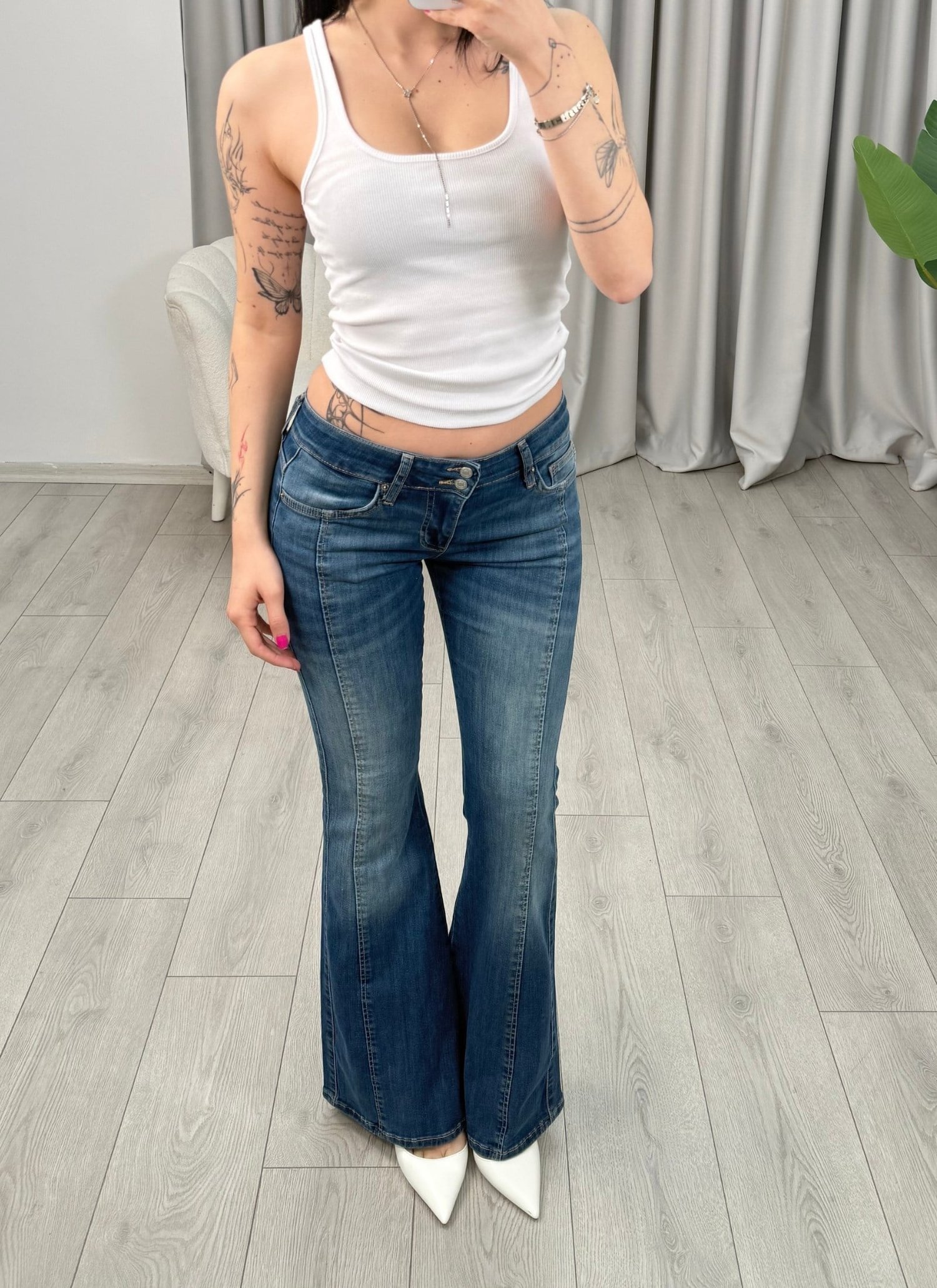 Megan Jean Koyu Mavi