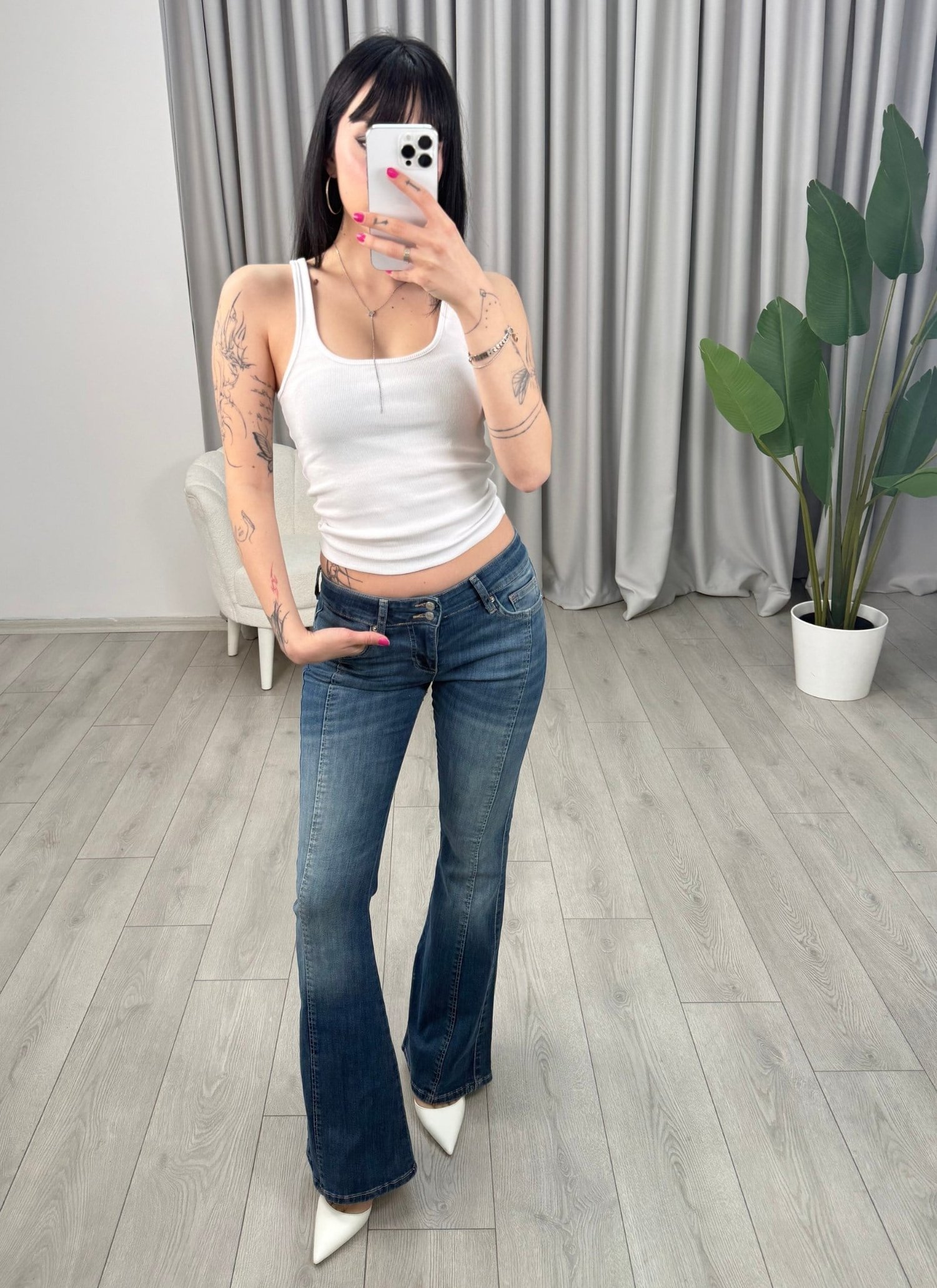 Megan Jean Koyu Mavi