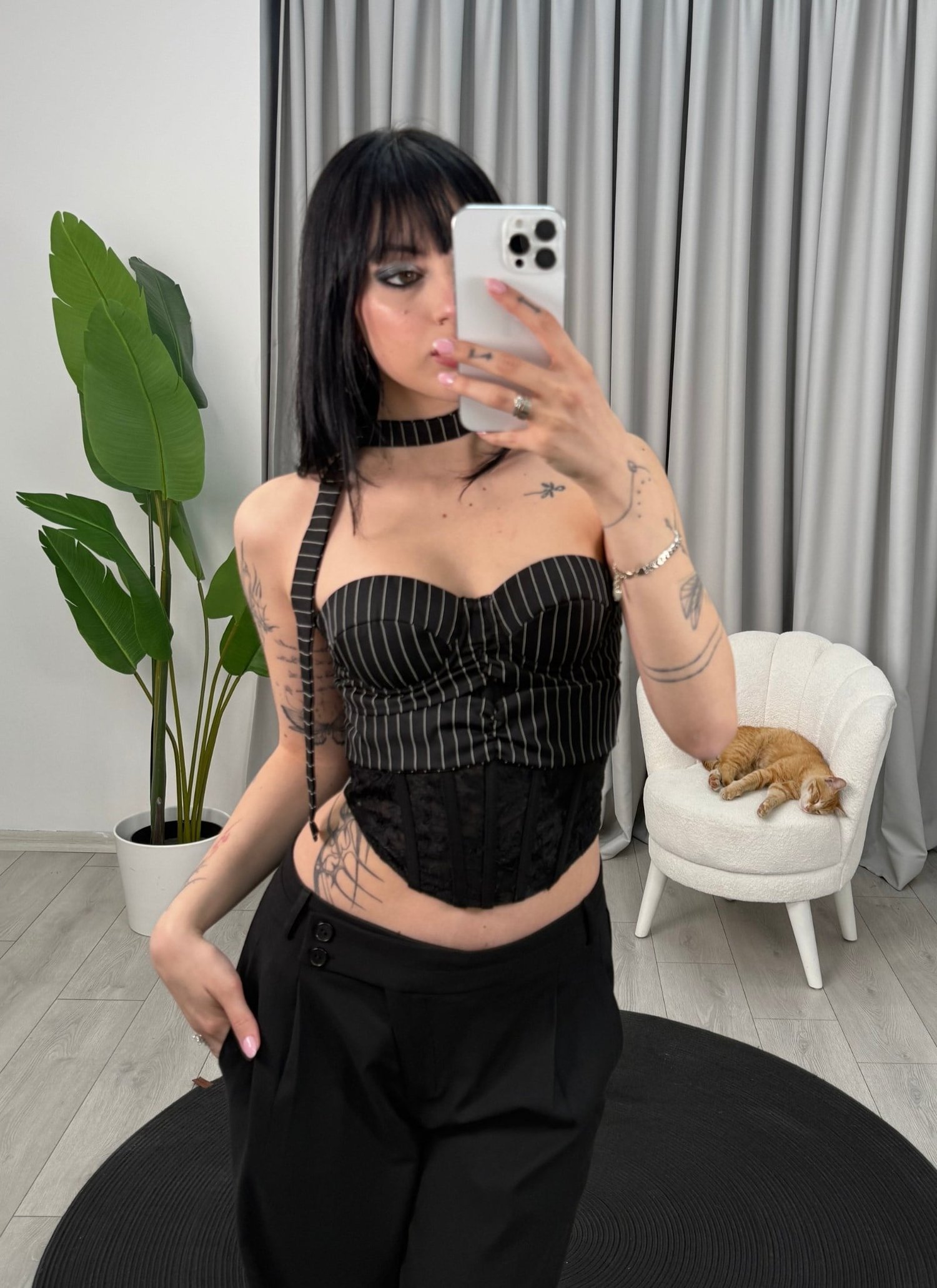 Nia Korse Siyah