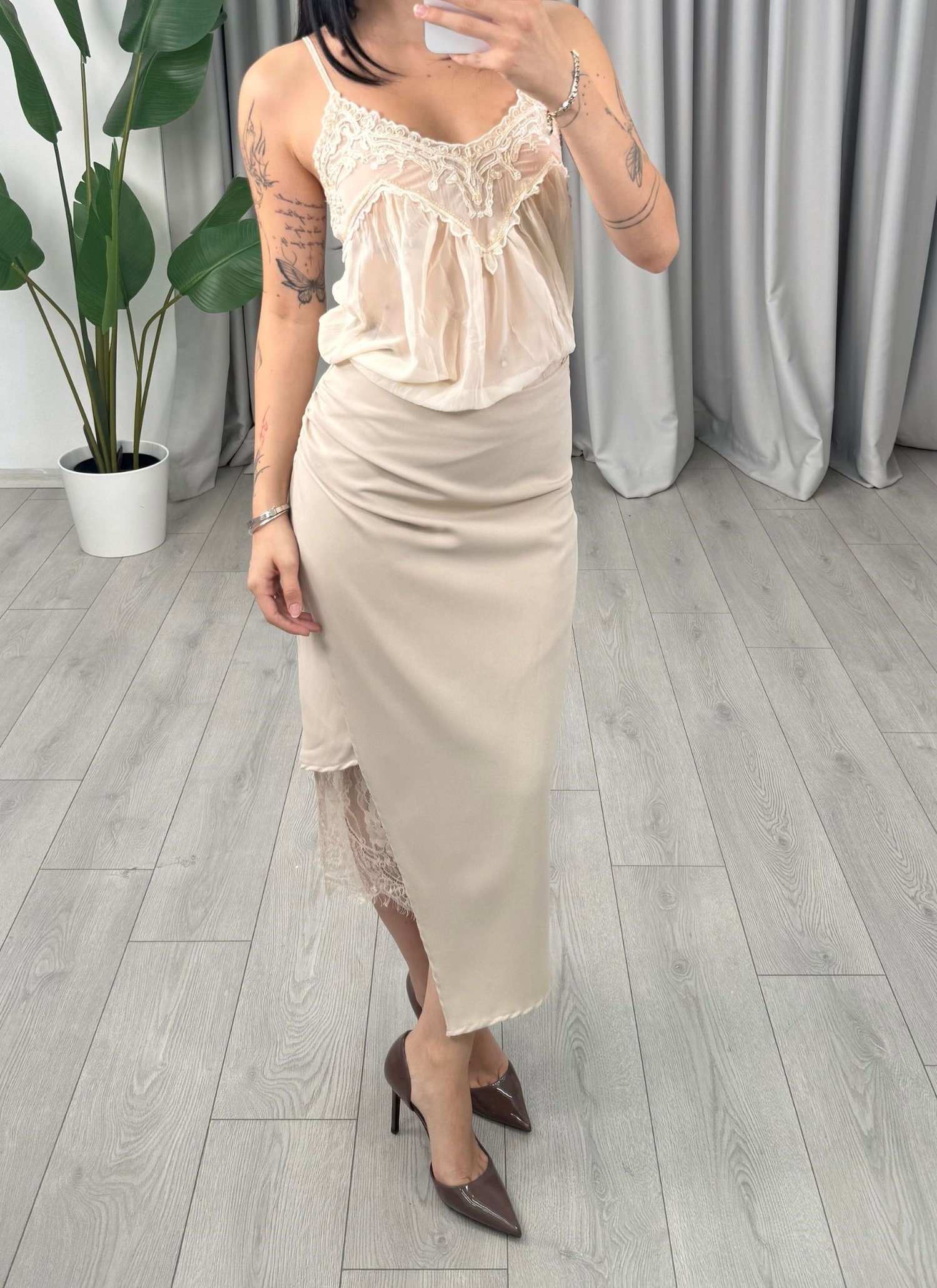 Violette Etek Bej
