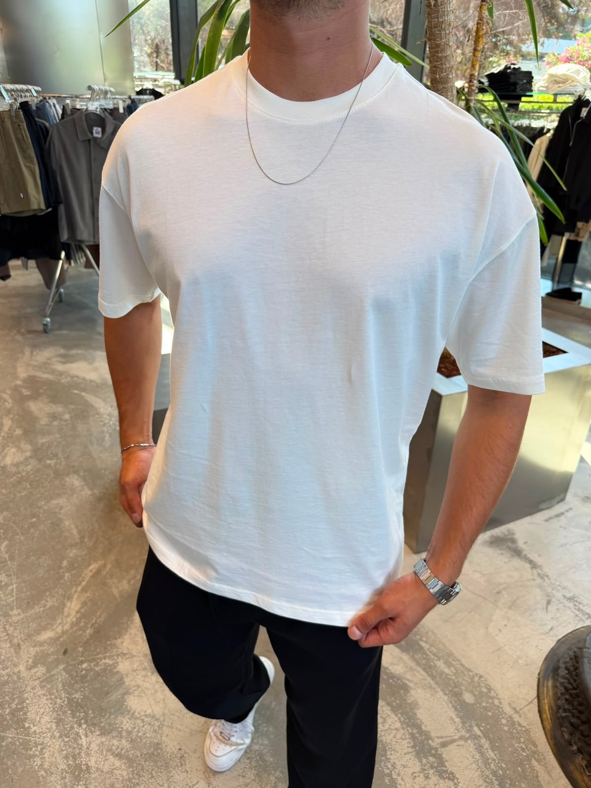 Beyaz Qawis Oversize Basic T-Shirt QW01