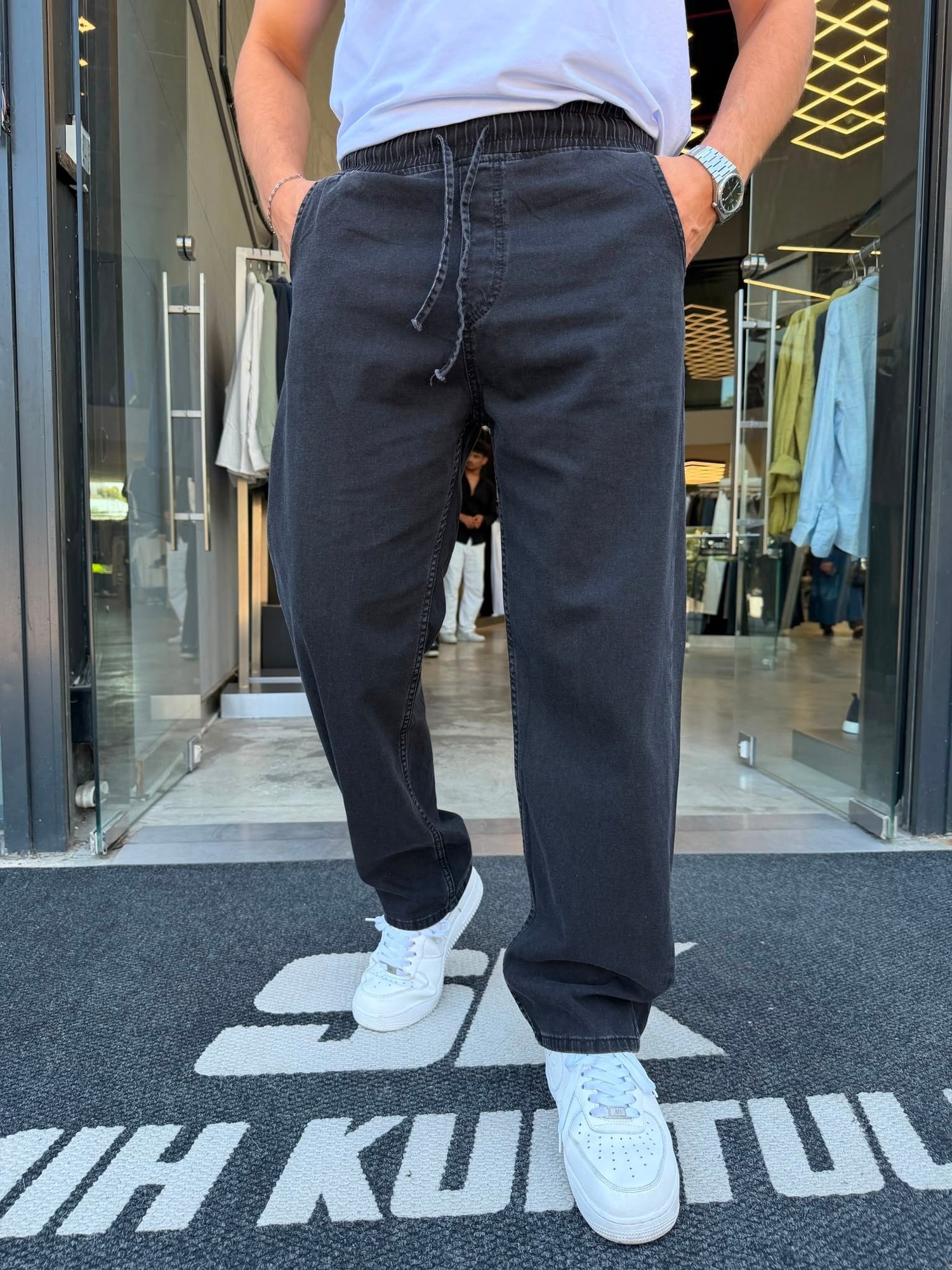 Siyah ıkamalı İnce Gabardin Kot Pantolon WE848