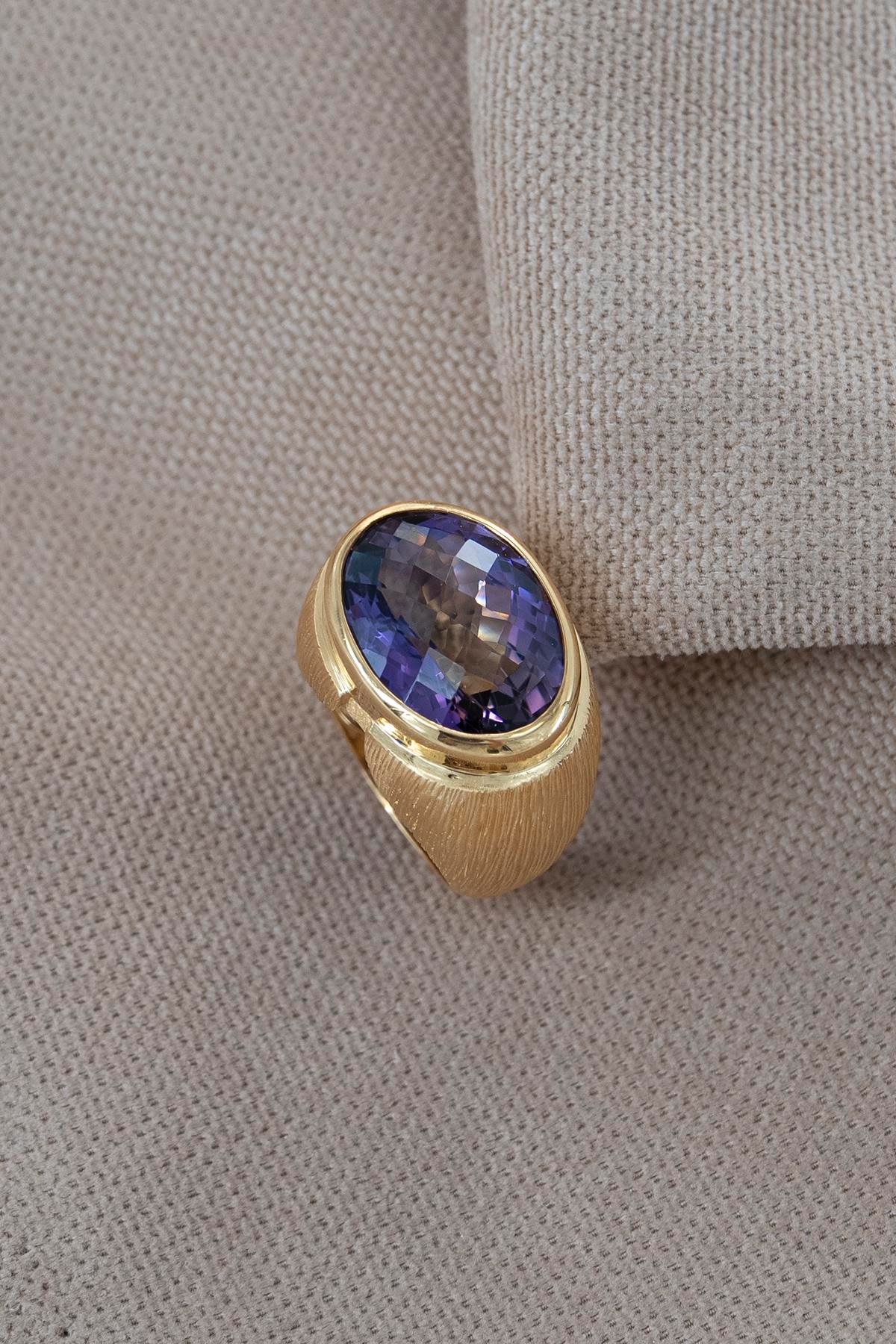 Amethyst 16.80 ct 13.90 gr