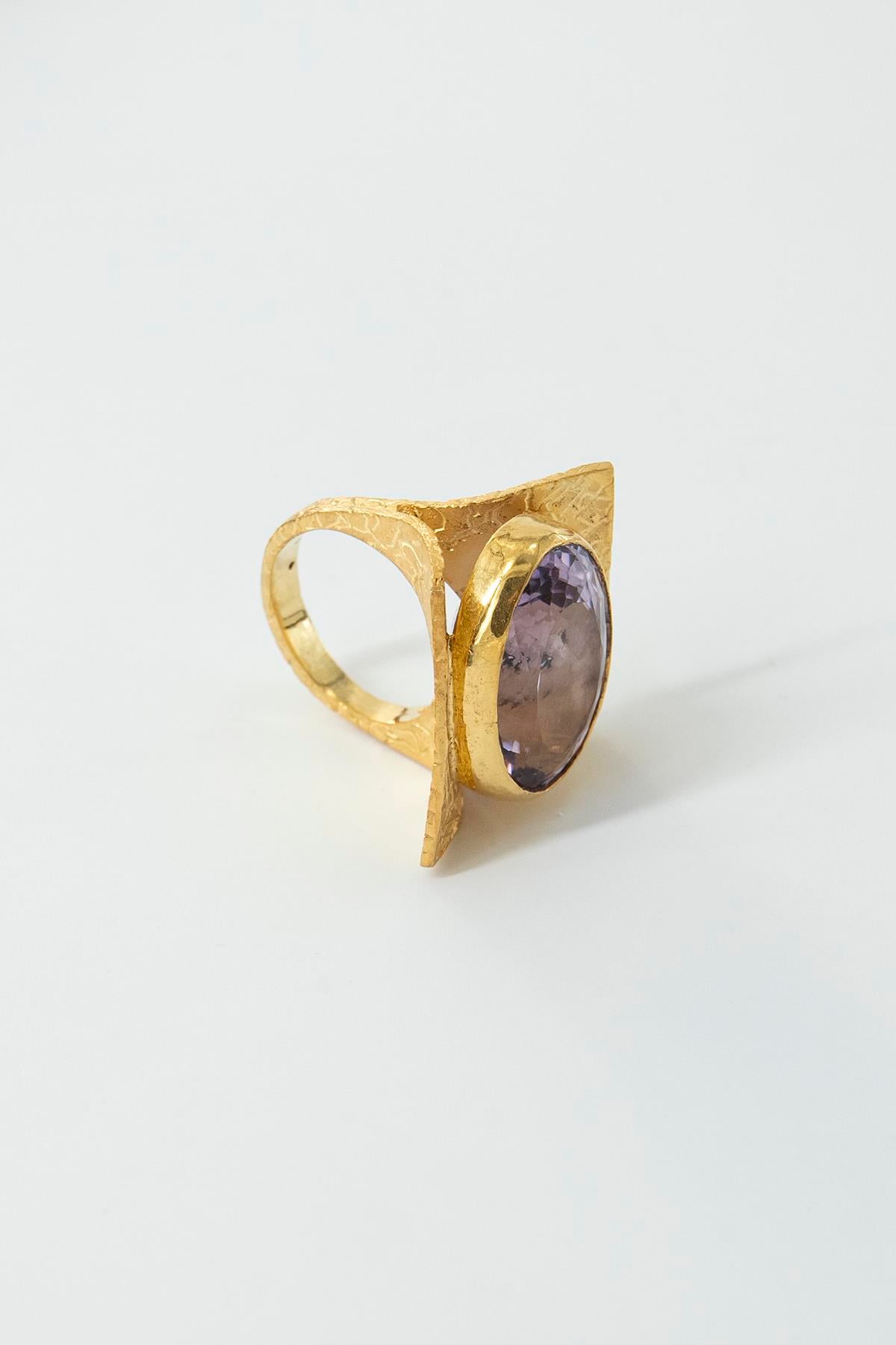 Amethyst 17.20 ct 17.90 gr