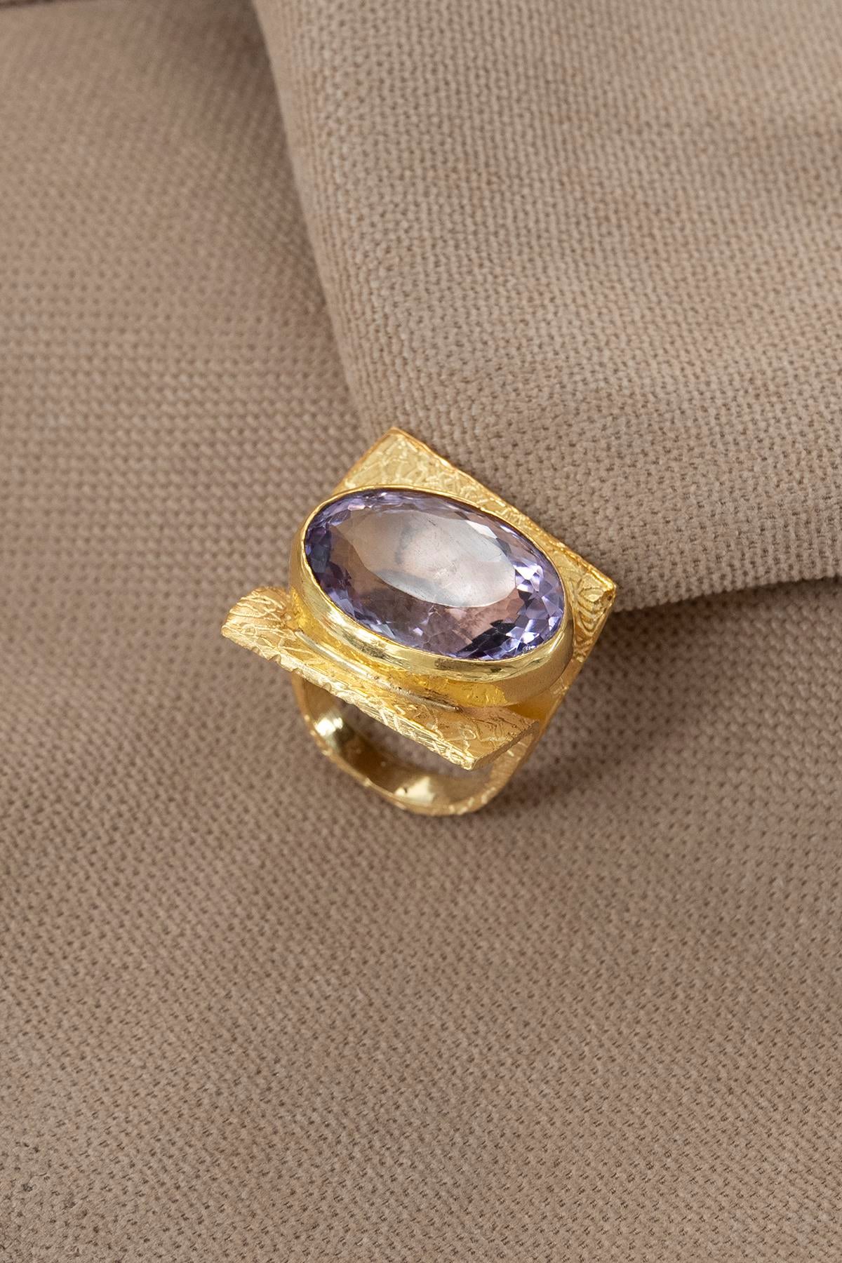 Amethyst 17.20 ct 17.90 gr