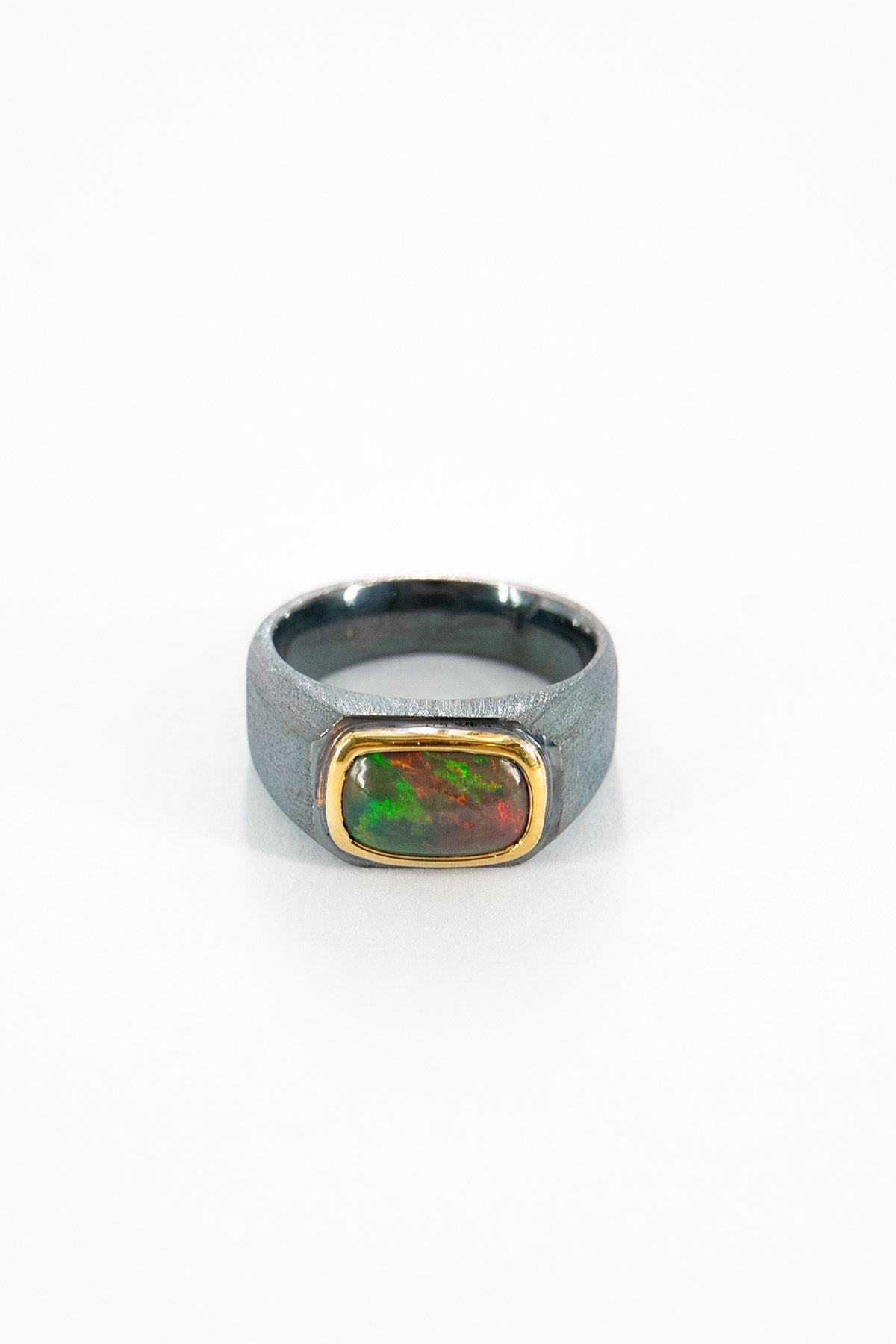 Black Opal Gümüş Yüzük