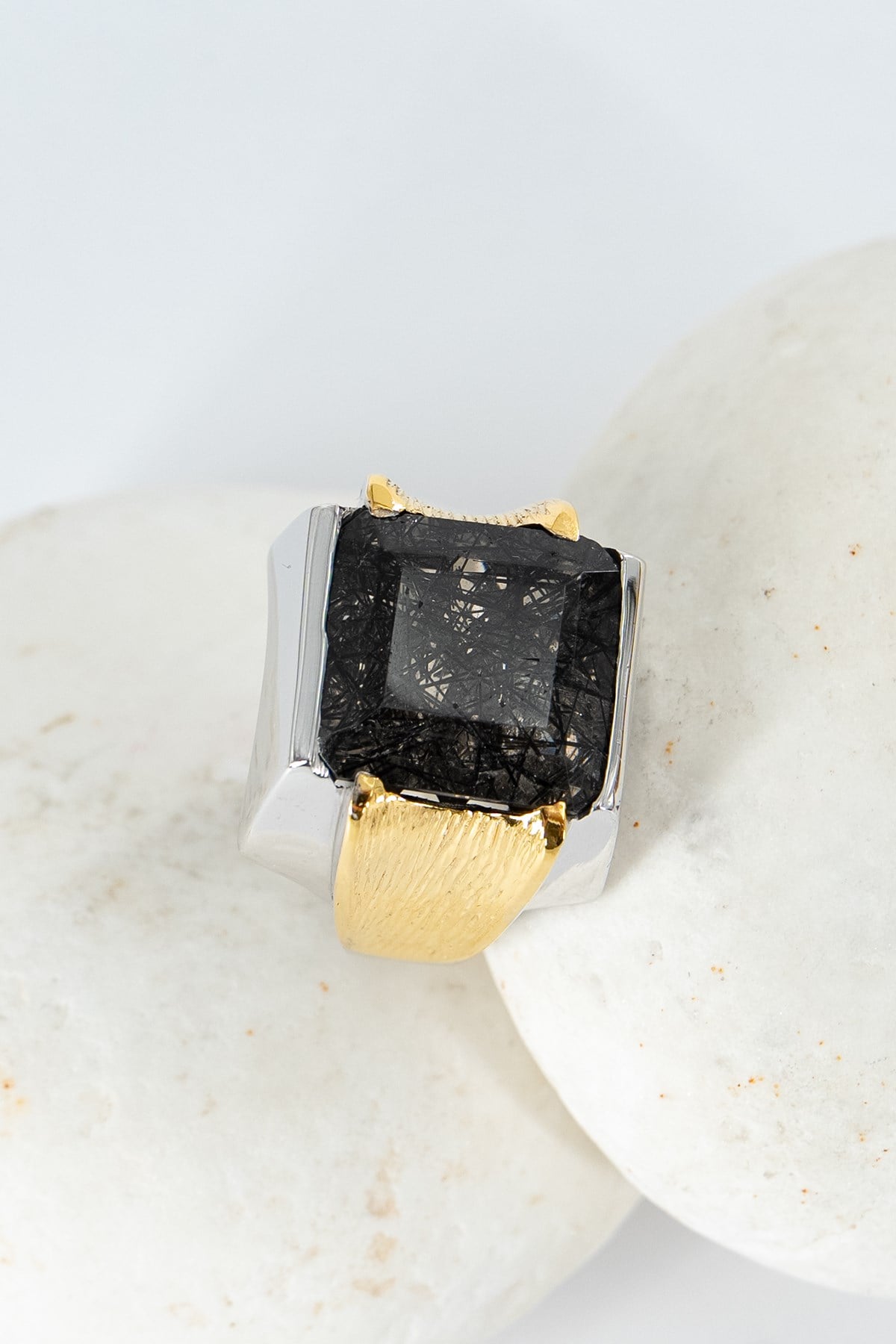 Black Rutil Quartz Gümüş Yüzük