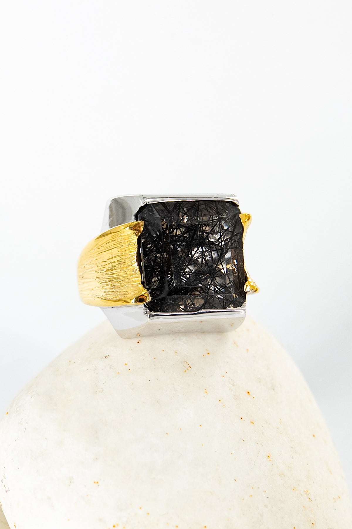 Black Rutil Quartz Gümüş Yüzük