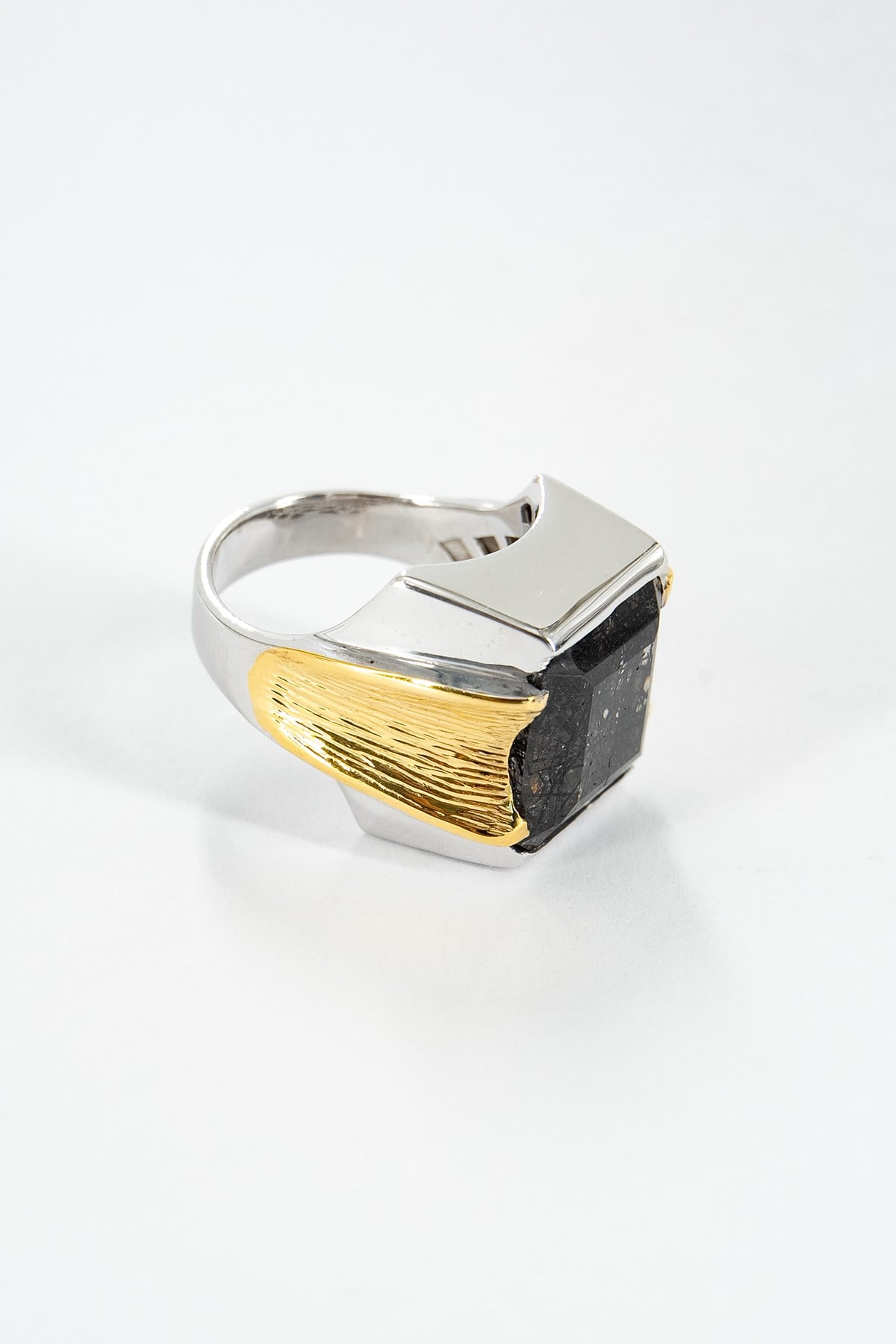 Black Rutil Quartz Gümüş Yüzük