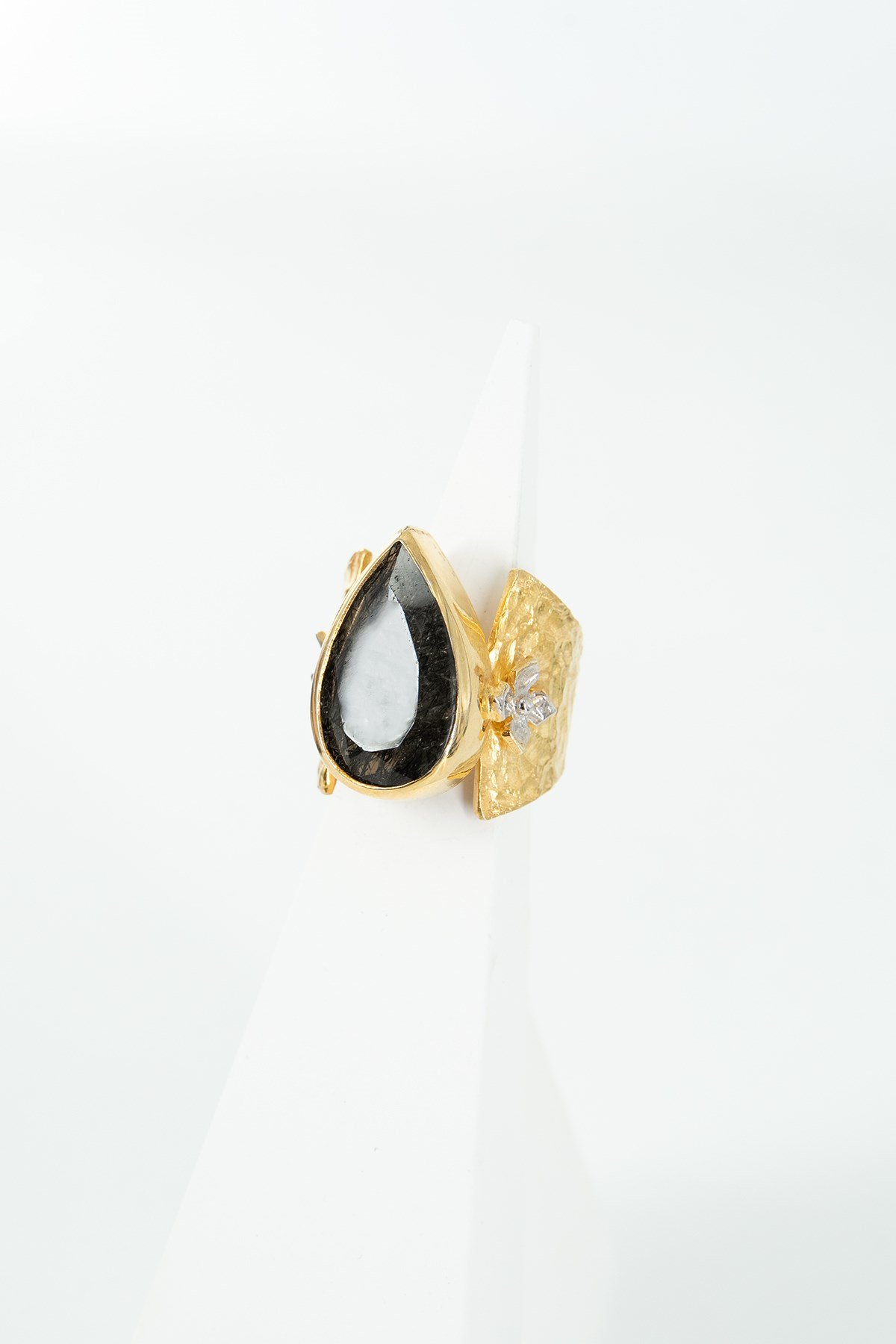 Black Rutil Quartz Taşlı Gümüş Yüzük