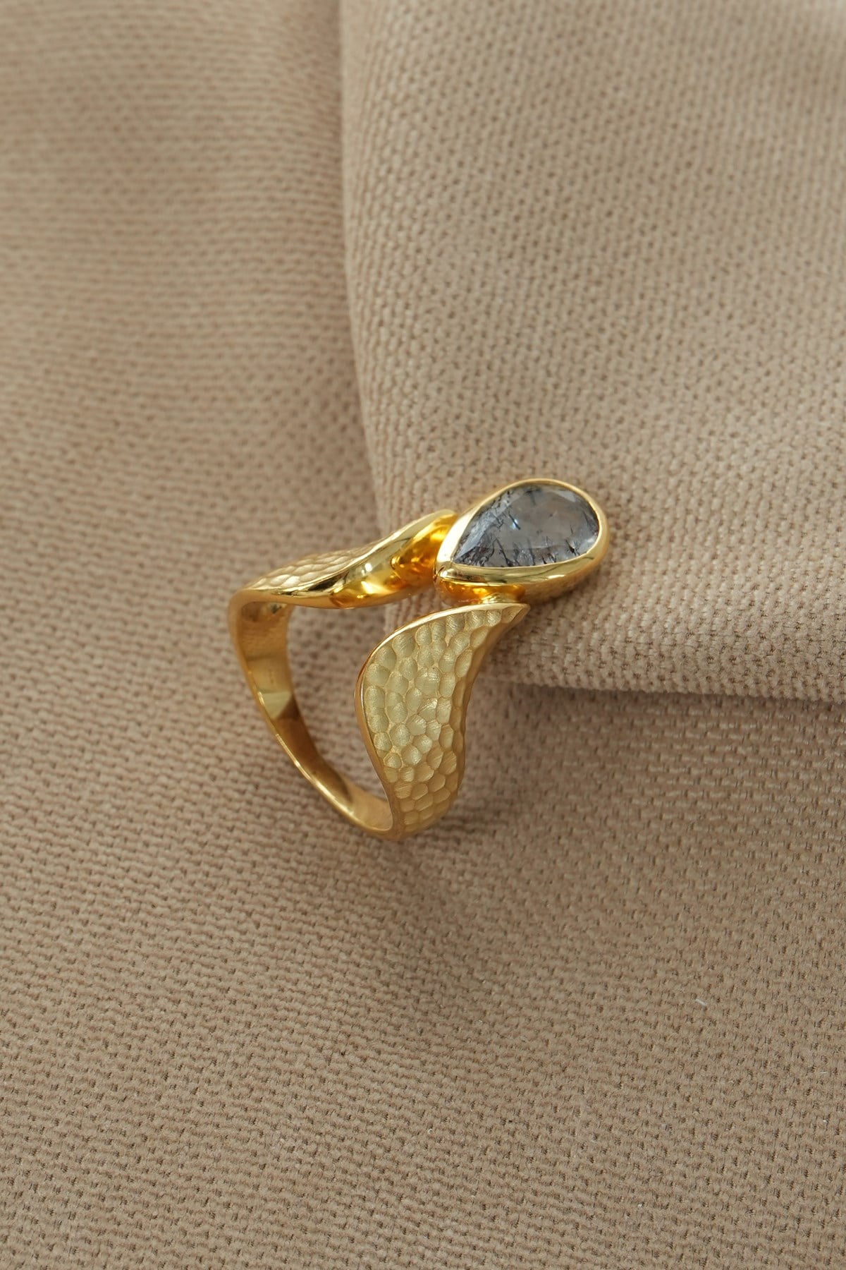 Black Rutile Taşlı Gümüş Yüzük