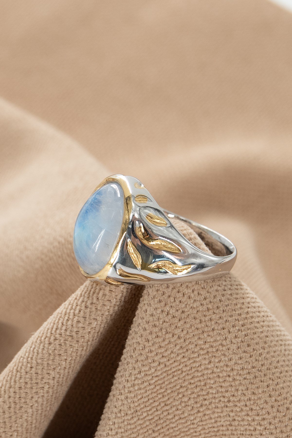 Blue Moon Stone Gümüş Yüzük