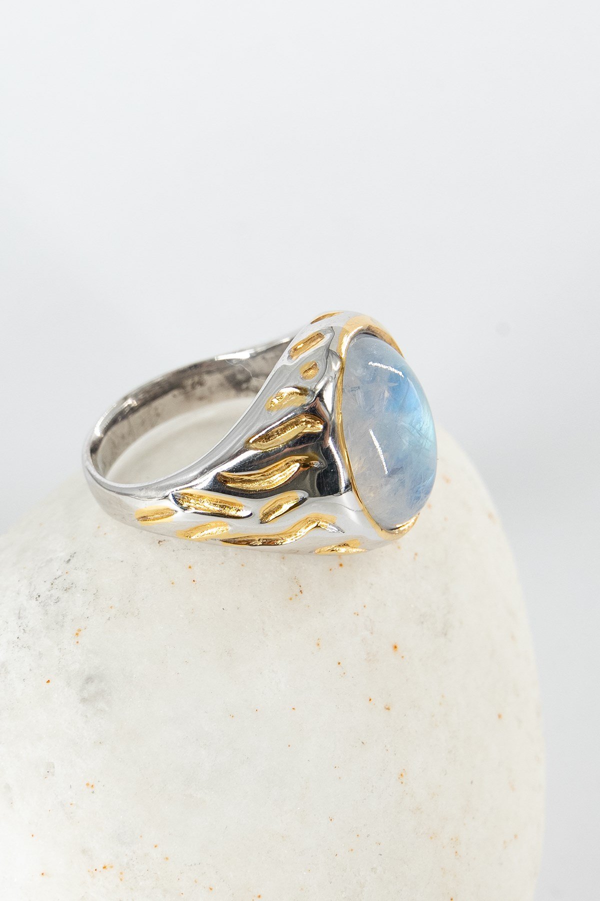 Blue Moon Stone Gümüş Yüzük