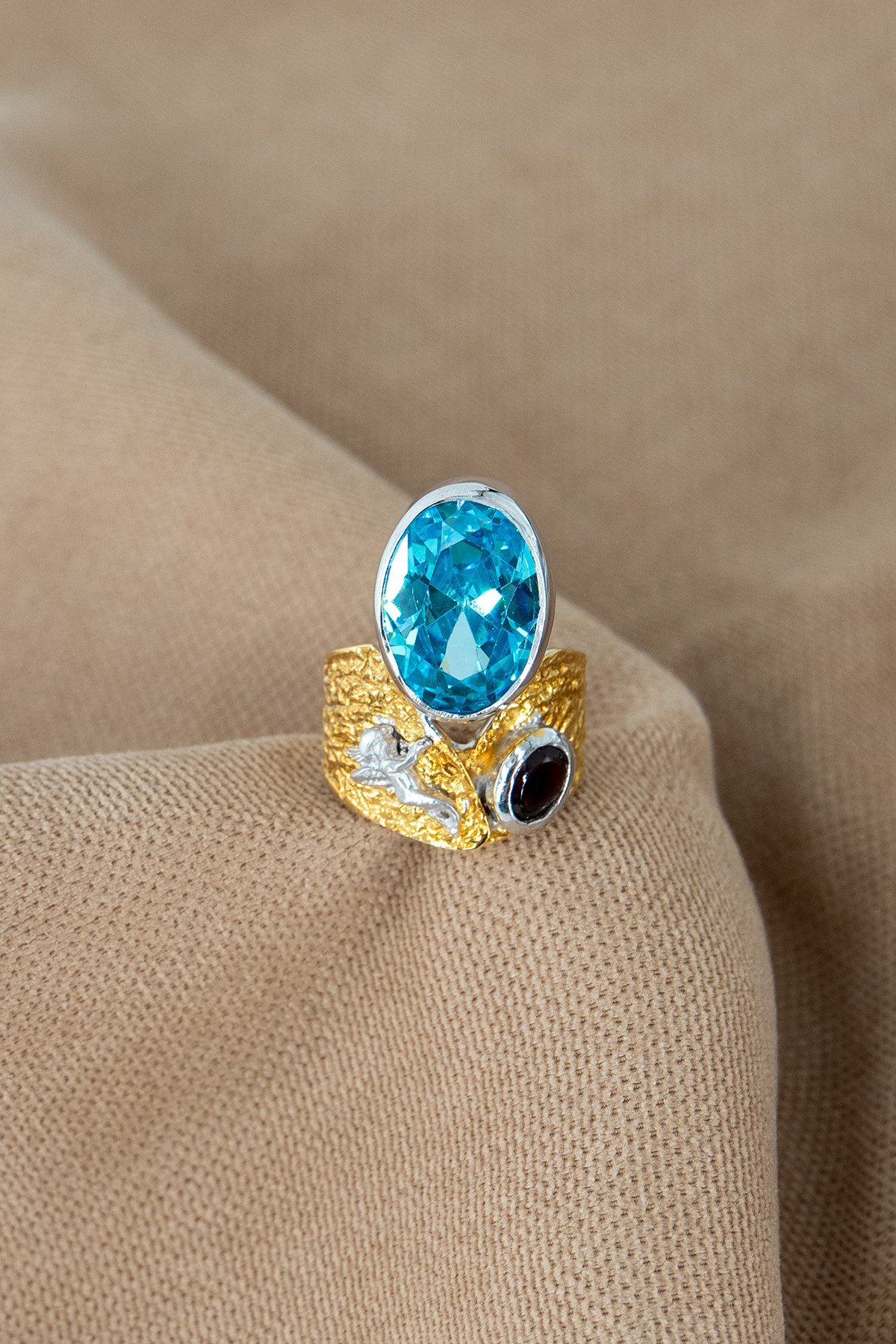 Blue Topaz & Garnet Taşlı Gümüş Yüzük