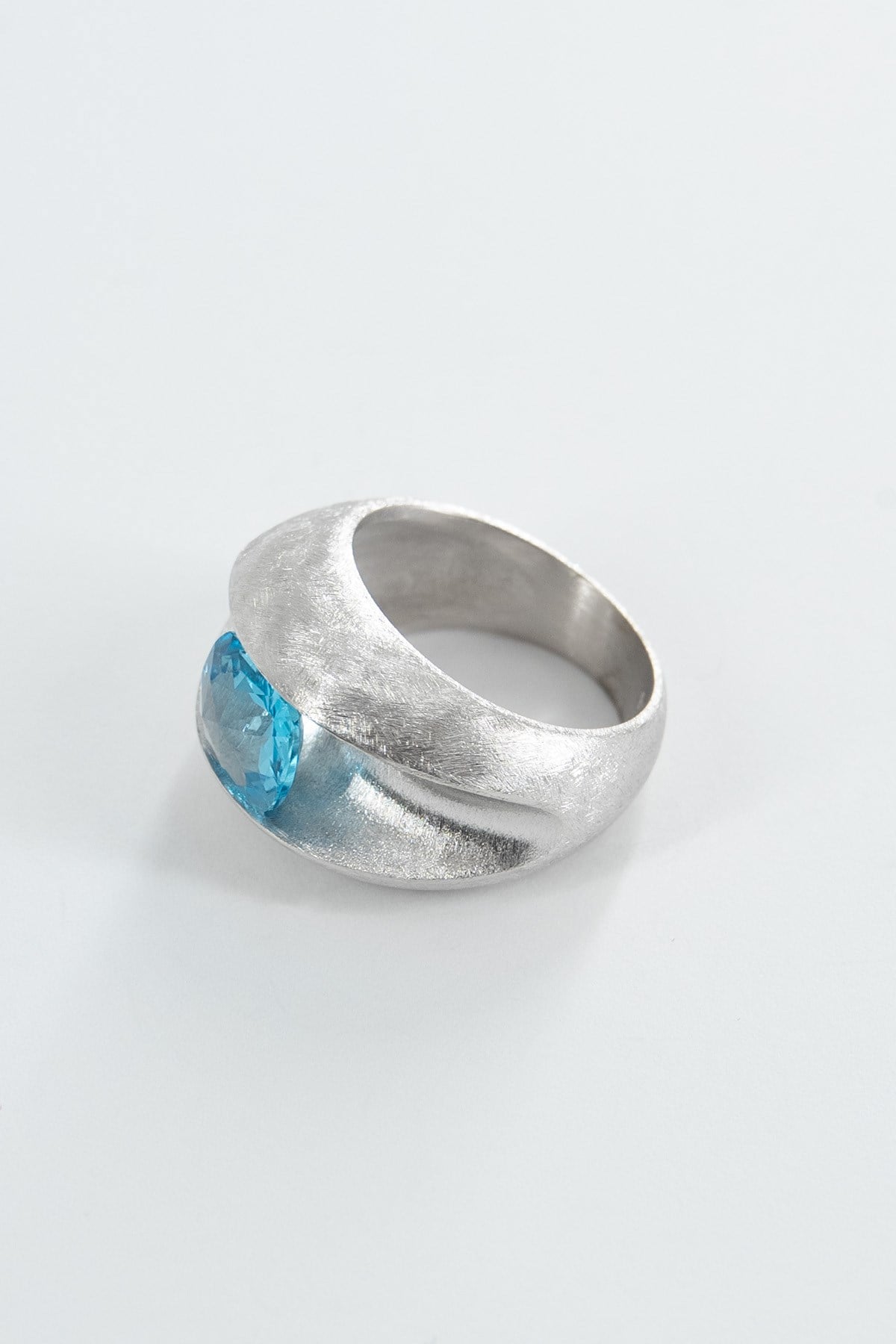 Blue Topaz Taşlı Gümüş Tasarım Yüzük