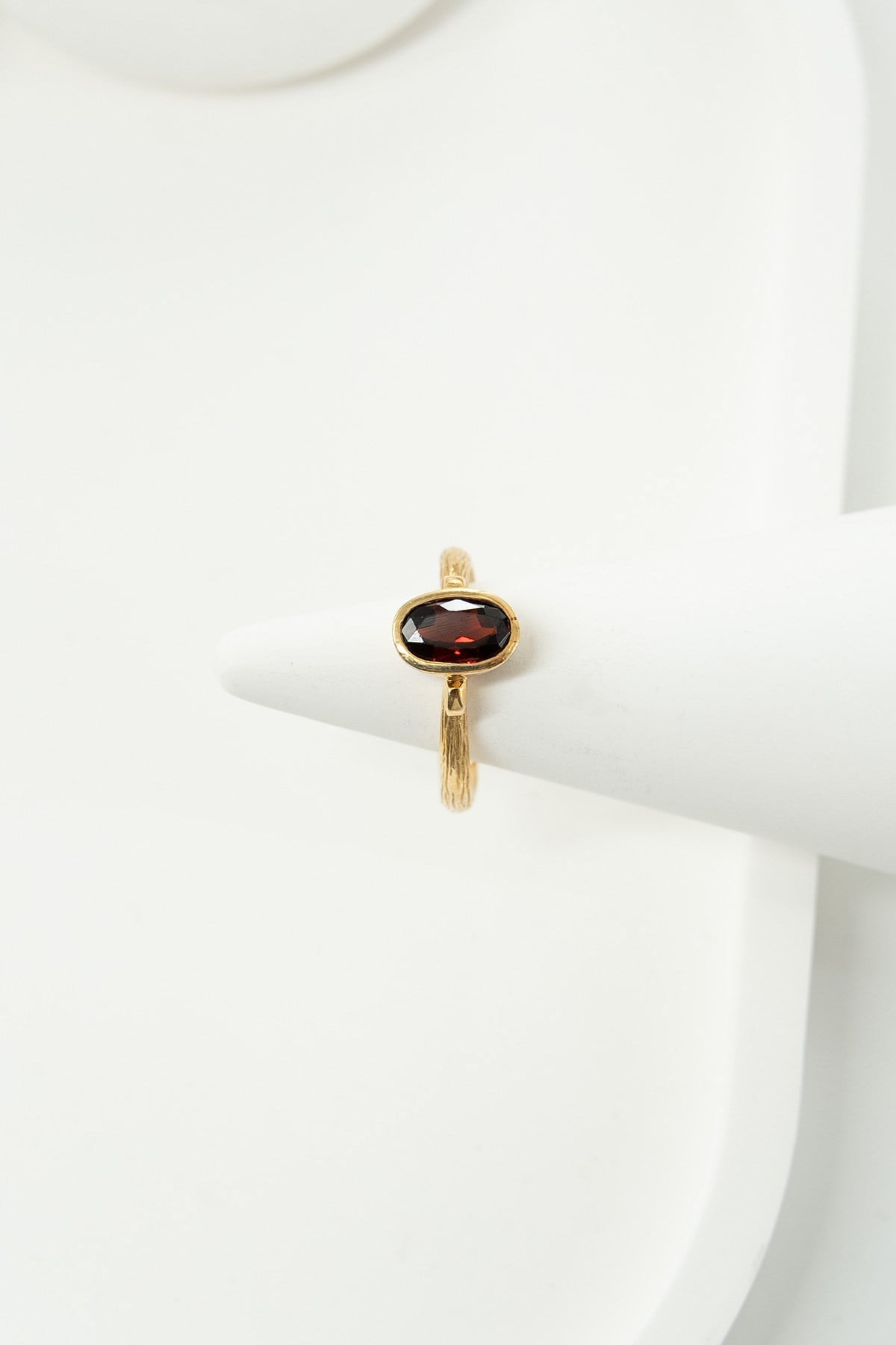 Garnet Taşlı Gümüş Yüzük
