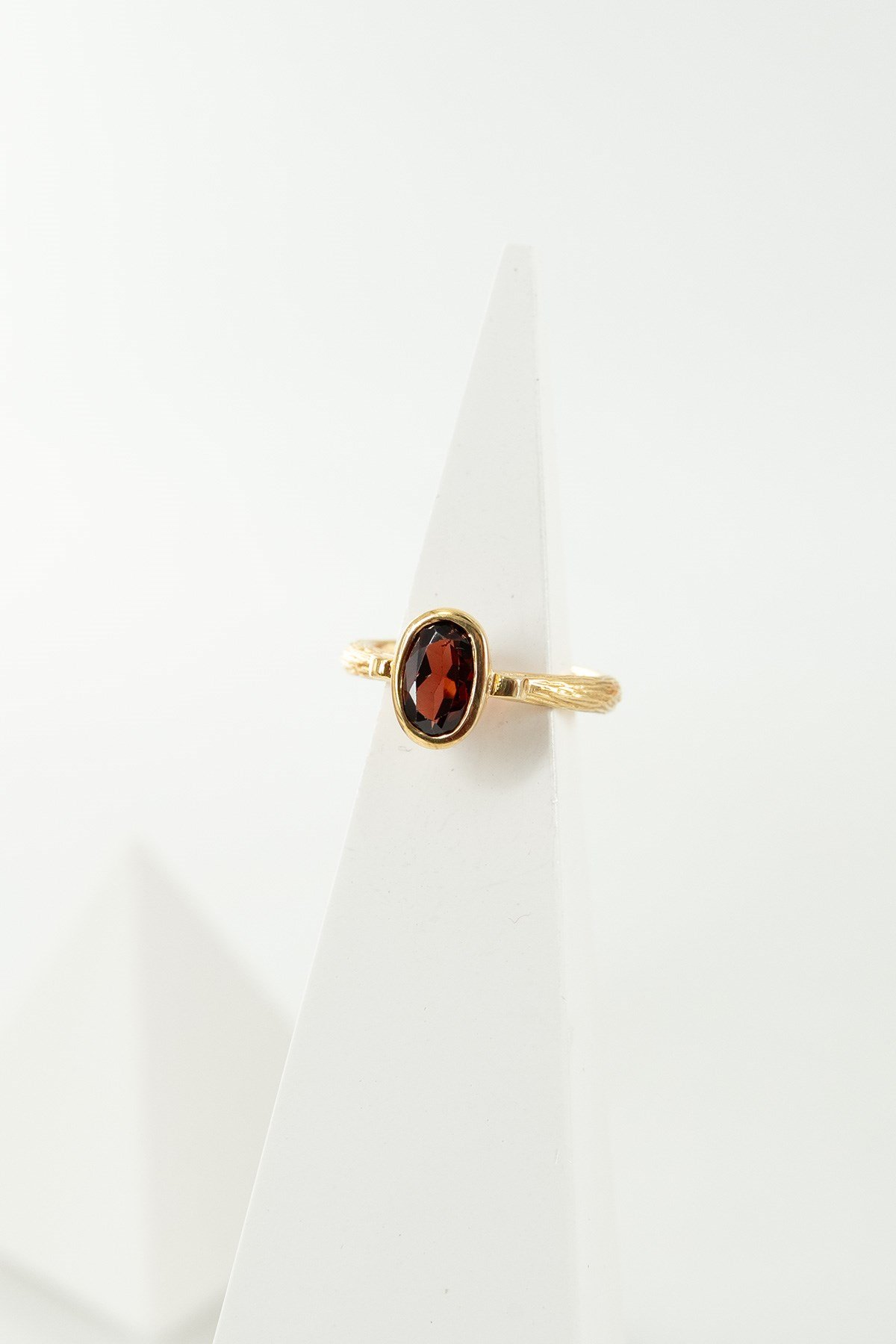 Garnet Taşlı Gümüş Yüzük