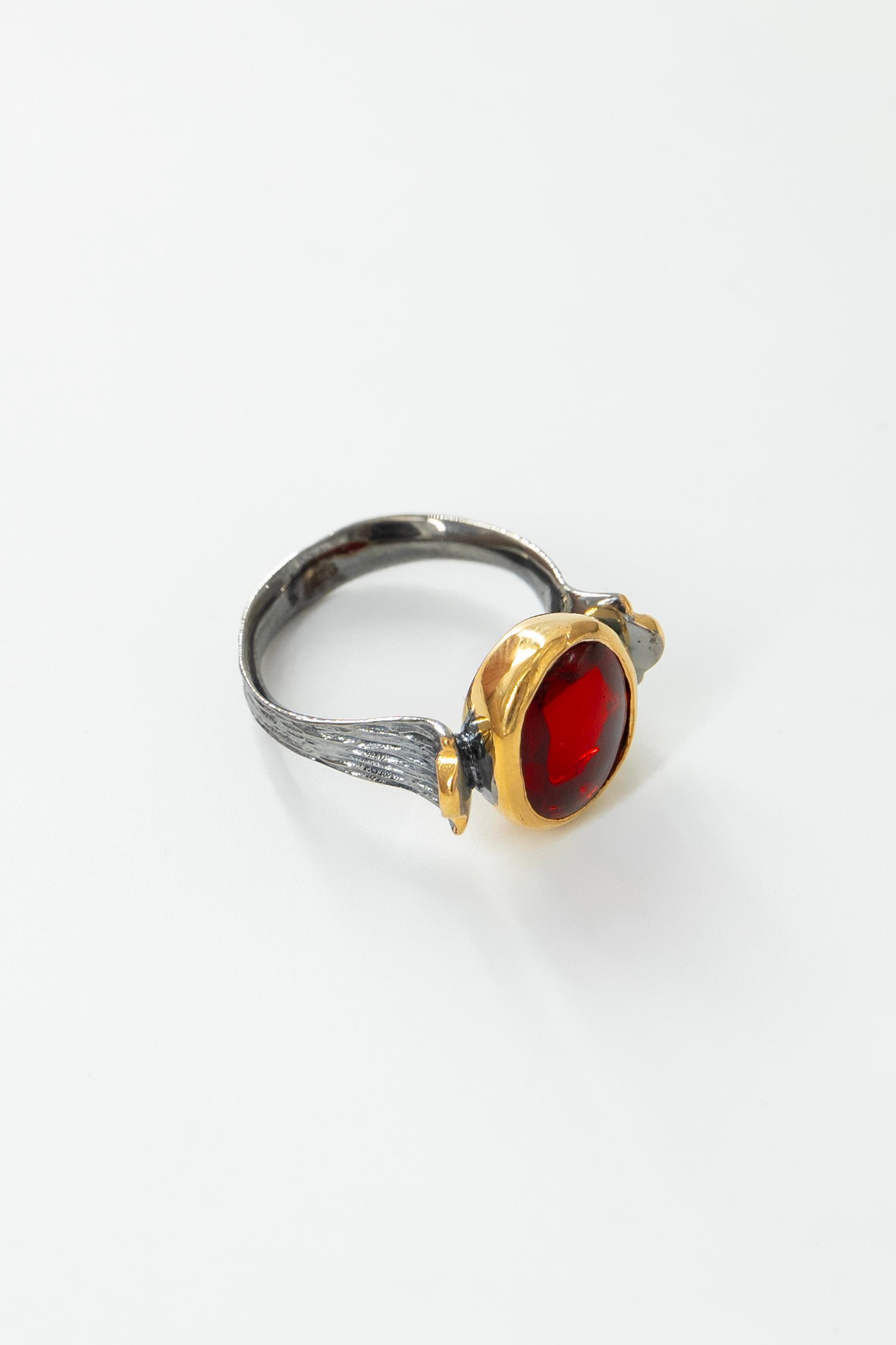 Garnet Taşlı Gümüş Yüzük