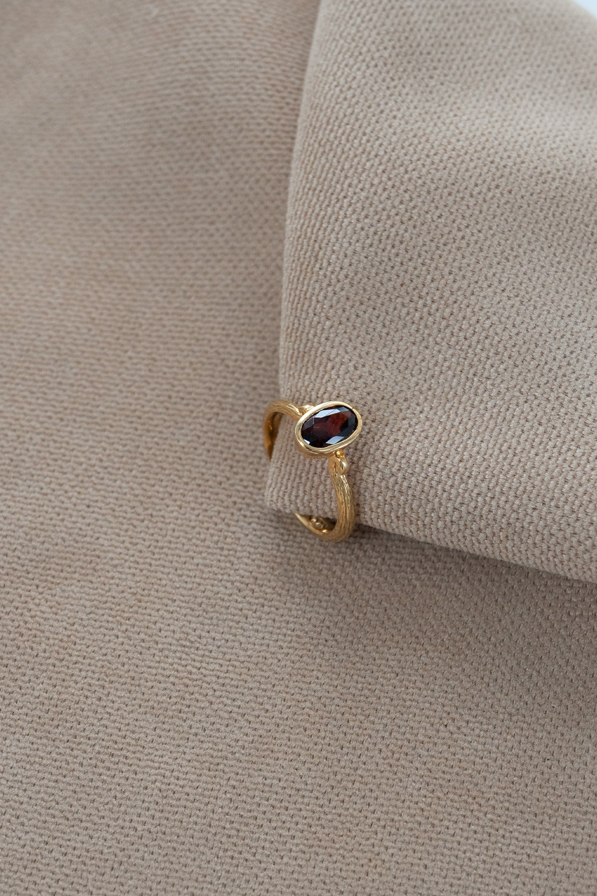 Garnet Taşlı Gümüş Yüzük