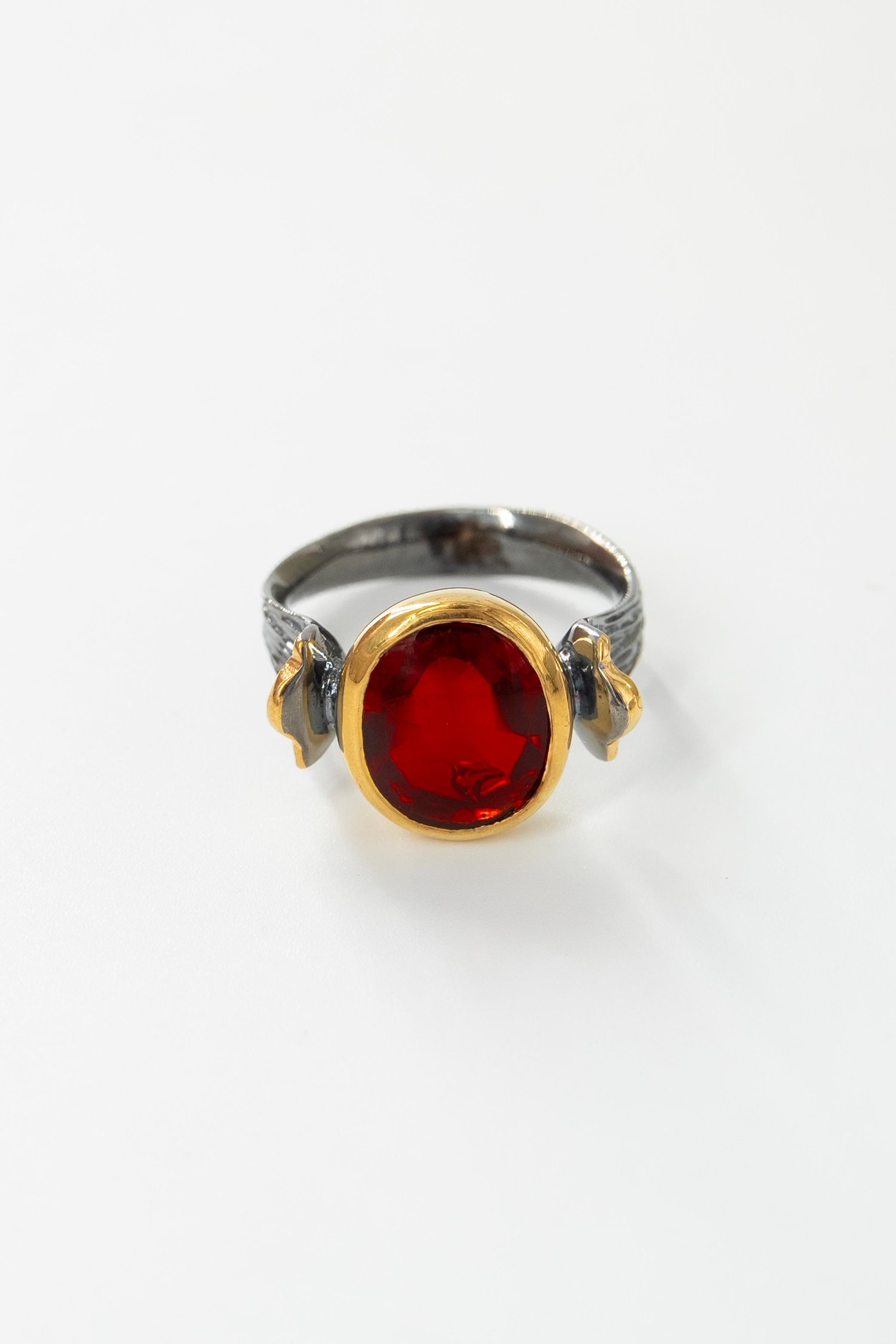 Garnet Taşlı Gümüş Yüzük