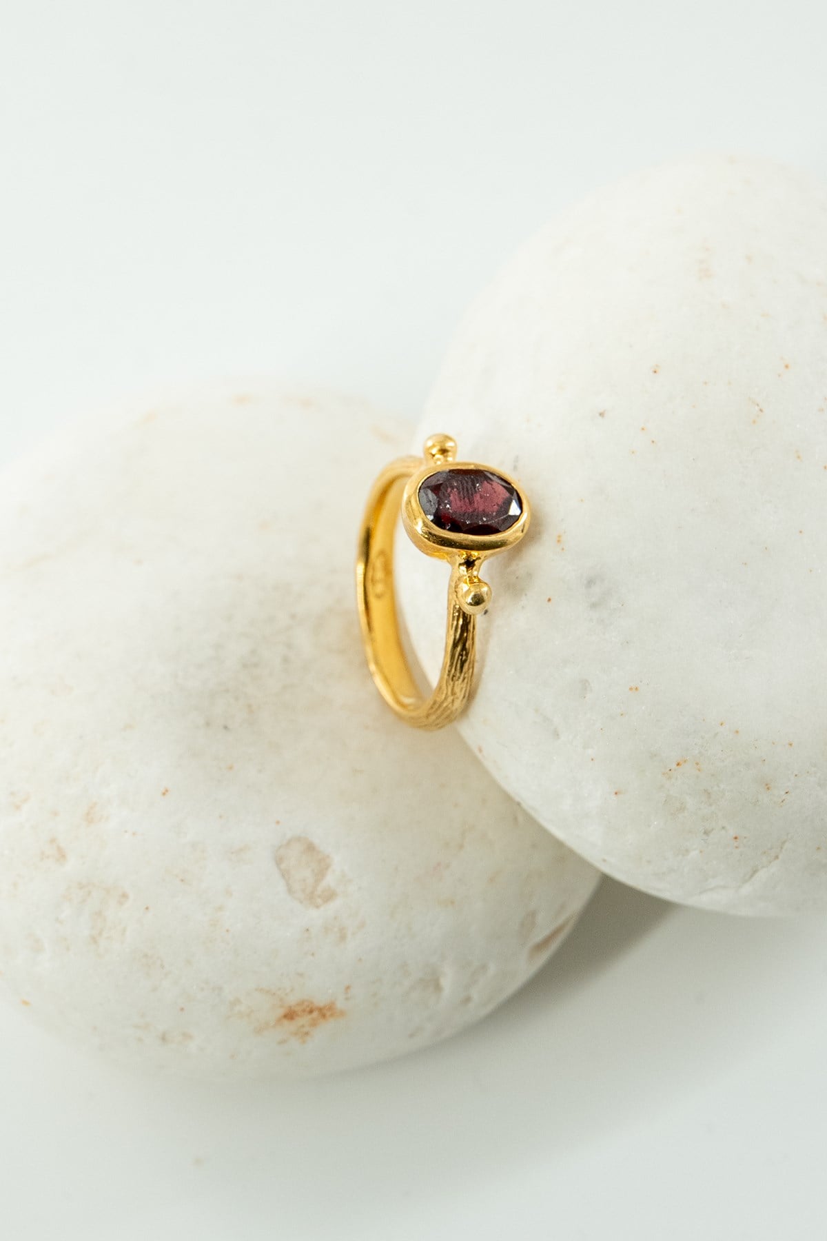 Garnet Taşlı Gümüş Yüzük