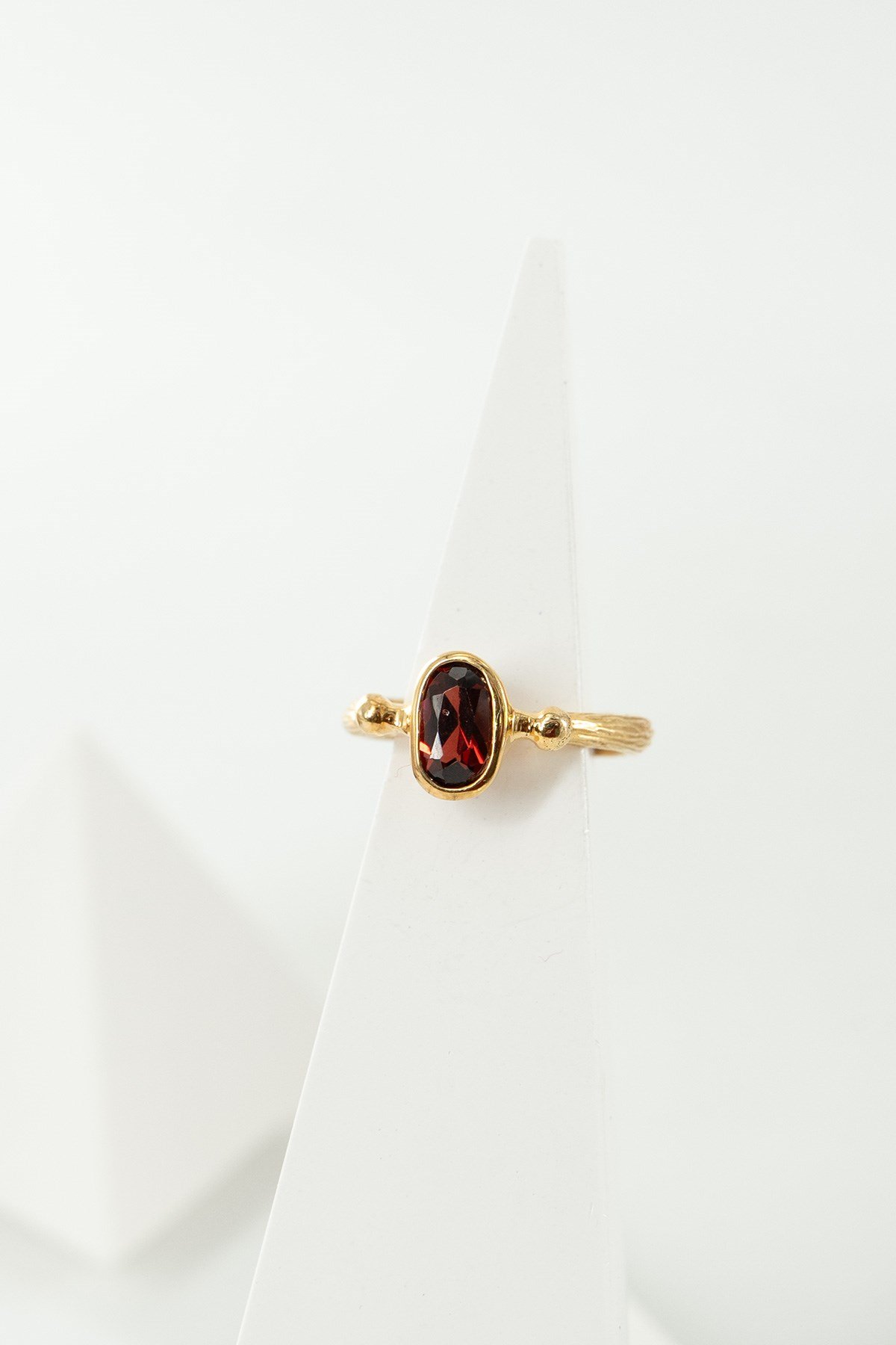 Garnet Taşlı Gümüş Yüzük