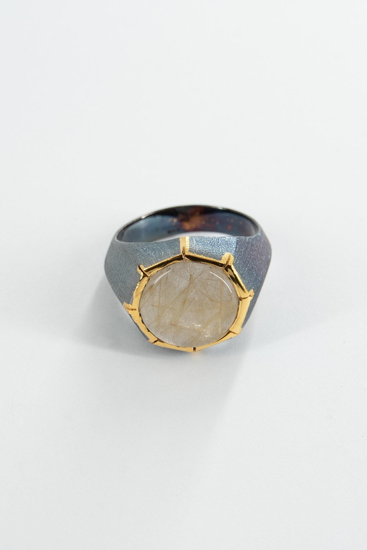 Gold Rutil Kuvars Taşlı Modern Yüzük
