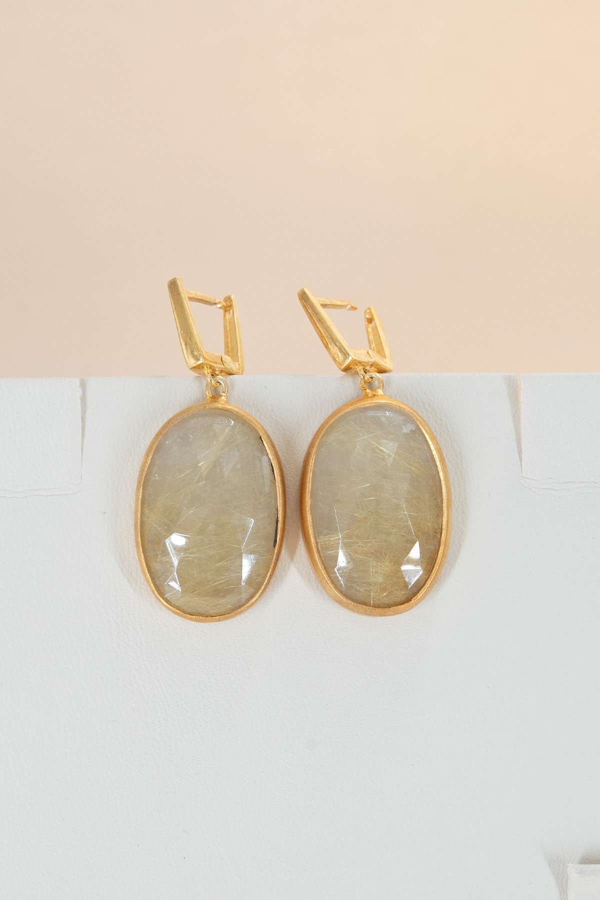 Gold Rutil Quartz Taşlı Gümüş Küpe