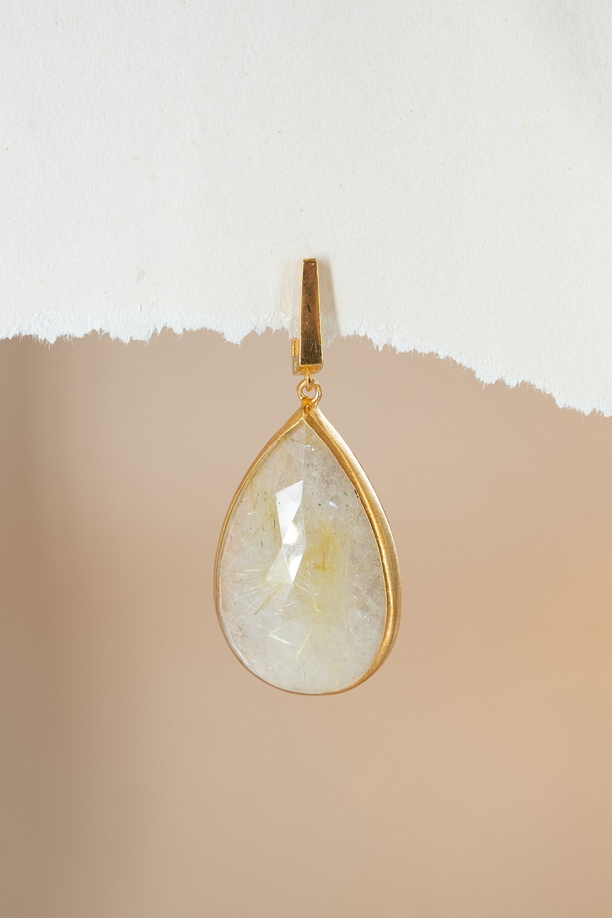 Gold Rutil Quartz Taşlı Gümüş Küpe