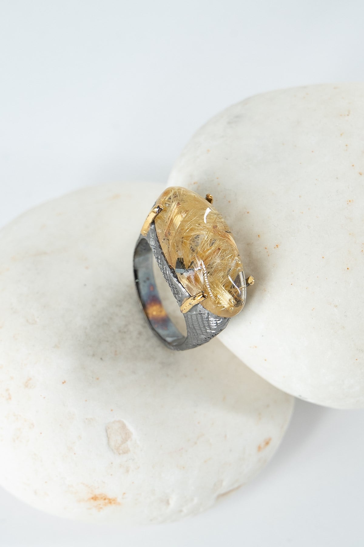 Gold Rutil Quartz Taşlı Gümüş Yüzük