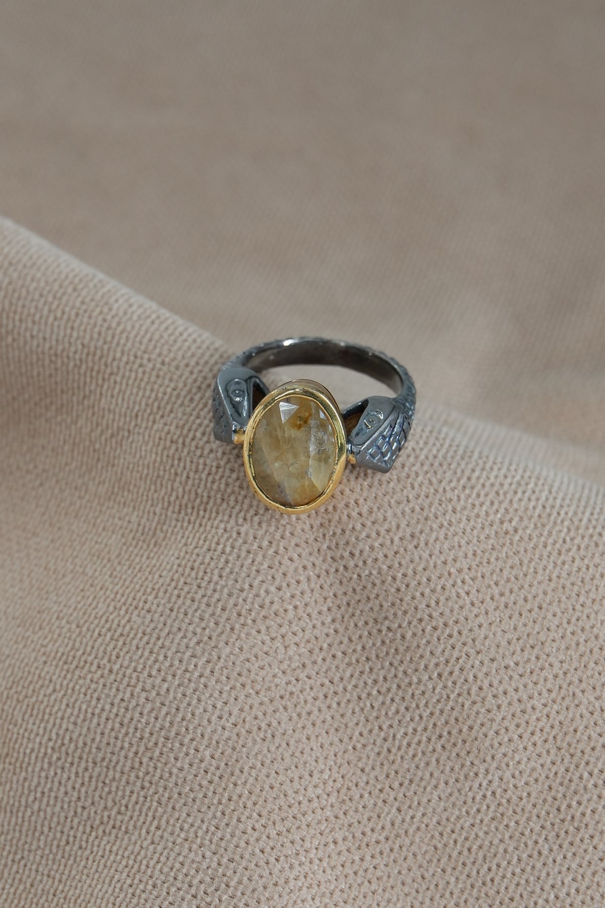 Gold Rutil Quartz Taşlı Gümüş Yüzük