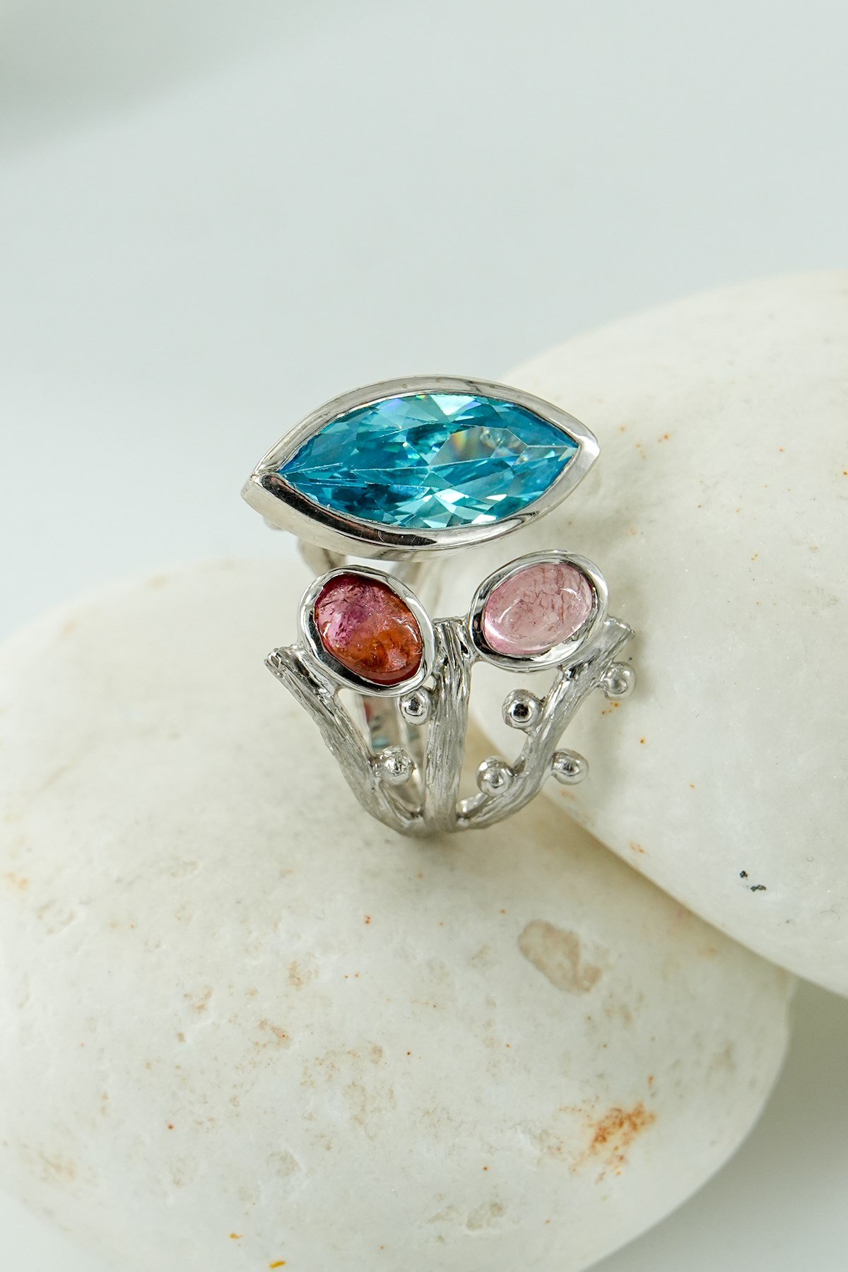 Lab Blue Topaz & Turmalin Taşlı Gümüş Yüzük