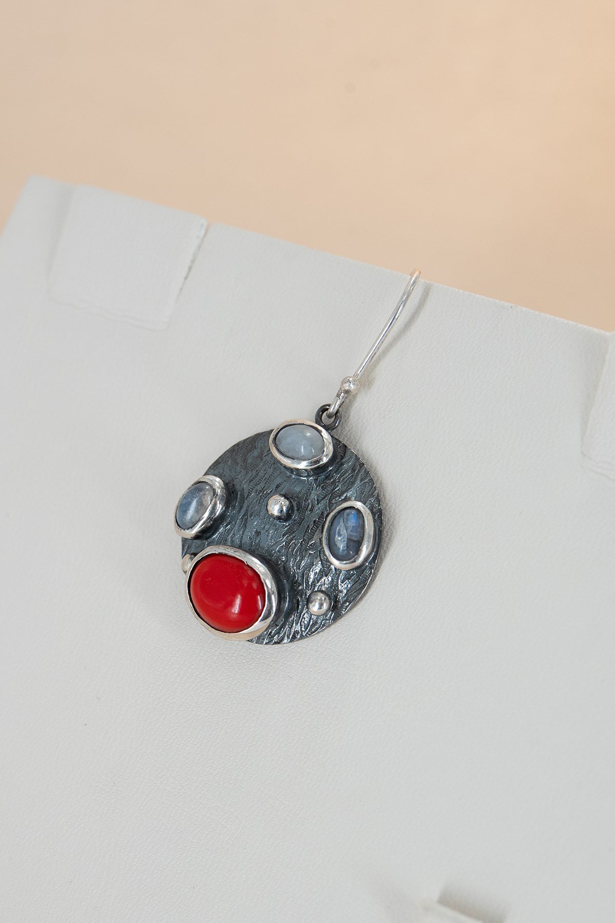 Mercan & Moonstone Gümüş Küpe