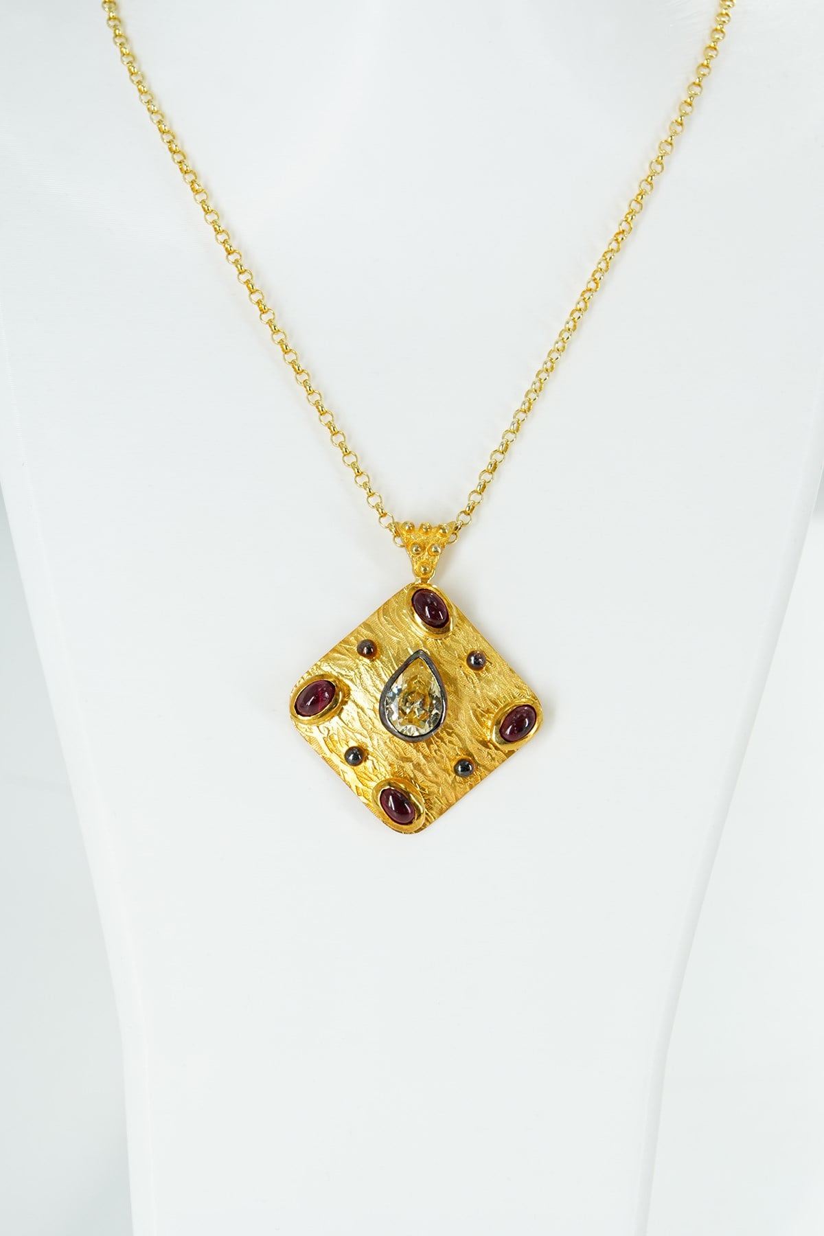 Mexico Diamond Garnet Gümüş Kolye