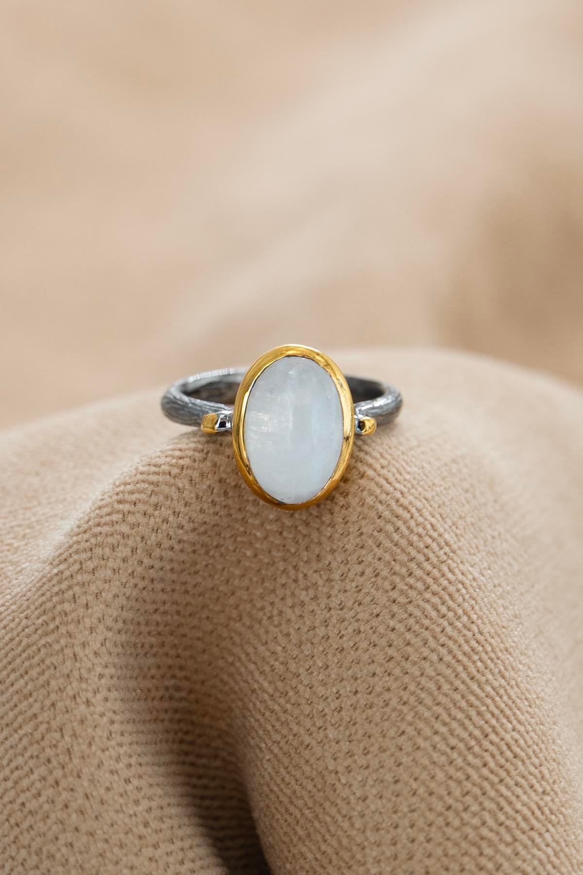 Moon Stone Taşlı Gümüş Yüzük 