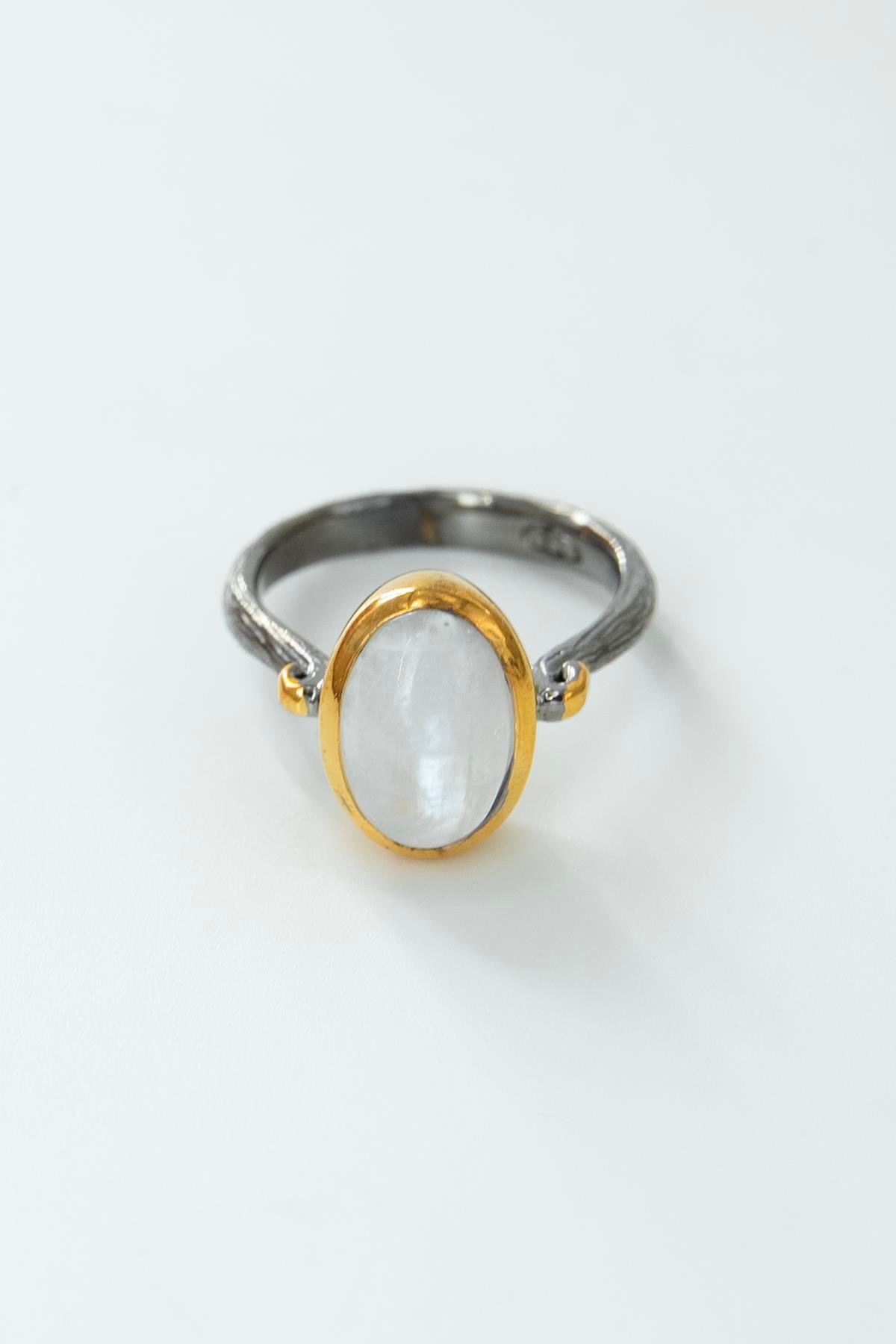 Moon Stone Taşlı Gümüş Yüzük 