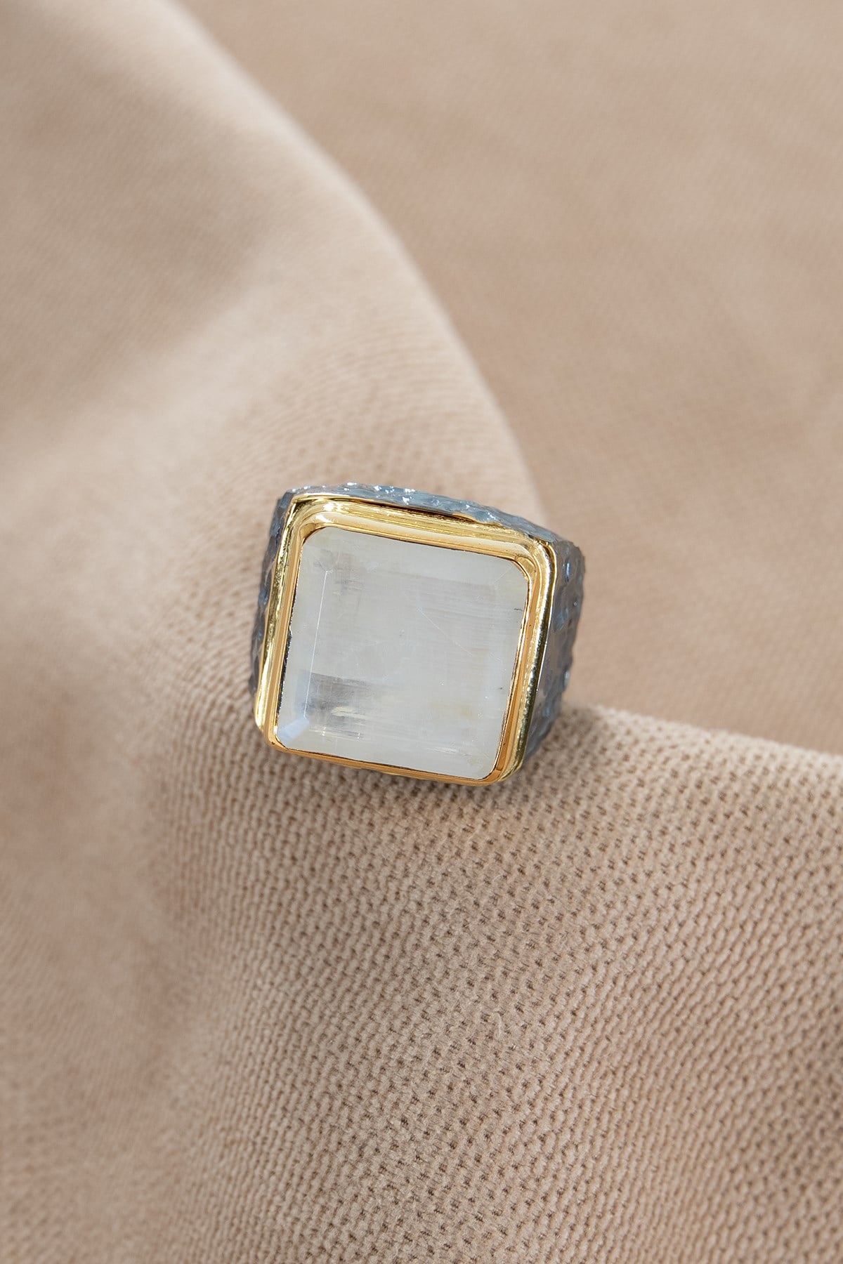 Moonstone Taşlı Gümüş Yüzük