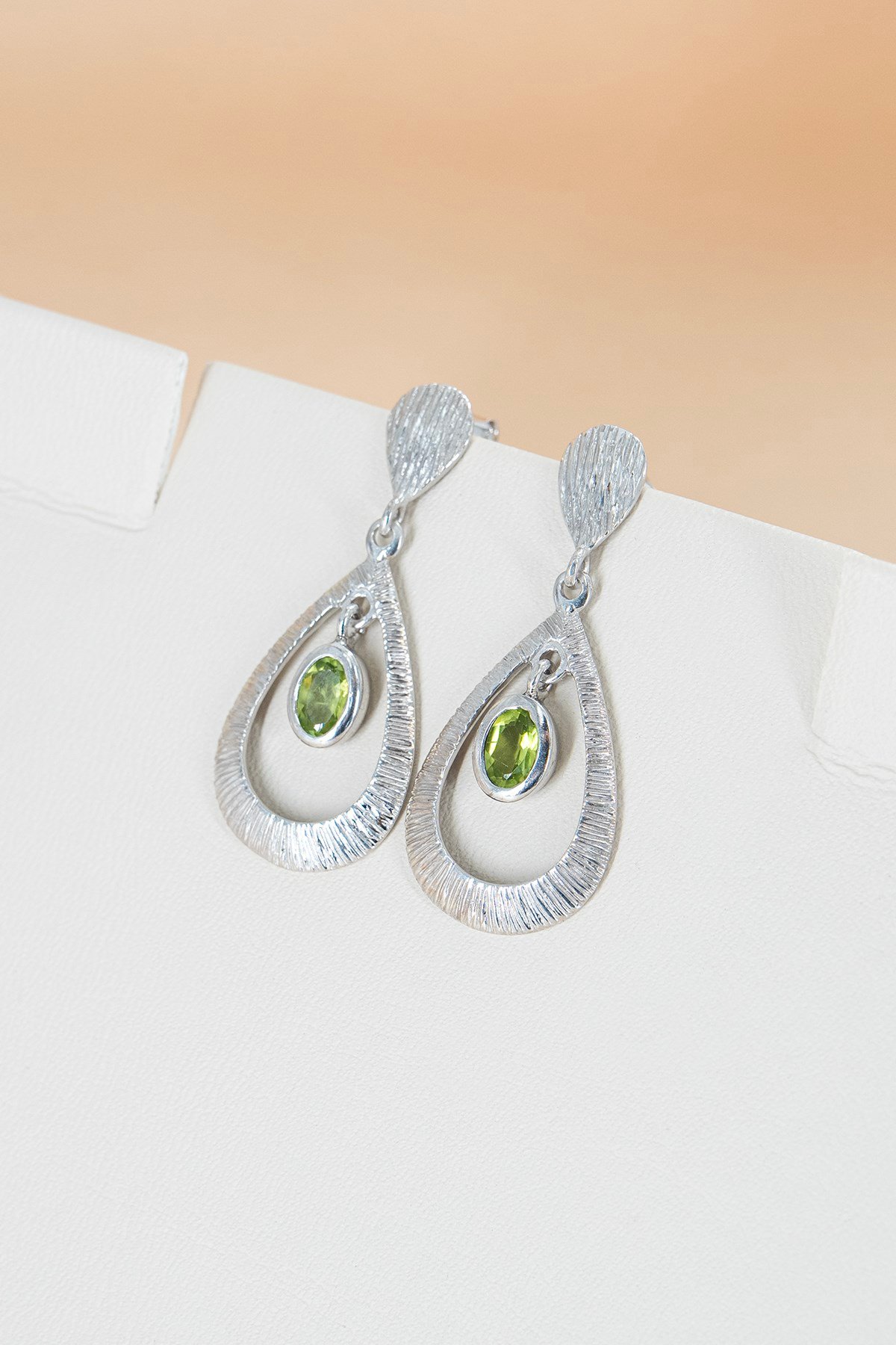 Peridot Gümüş Küpe