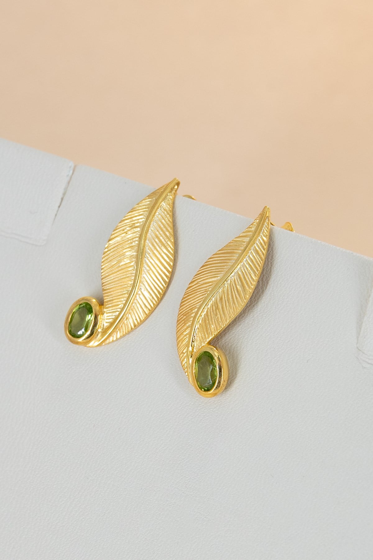Peridot Taşlı Gümüş Küpe