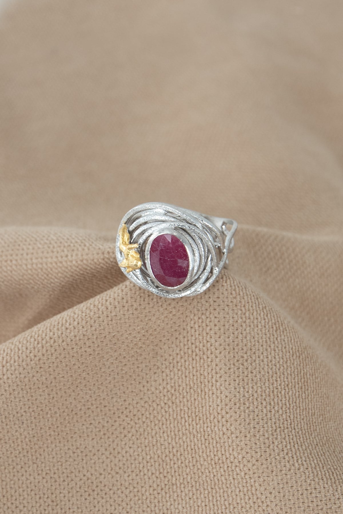 Ruby Taşlı Gümüş Yüzük