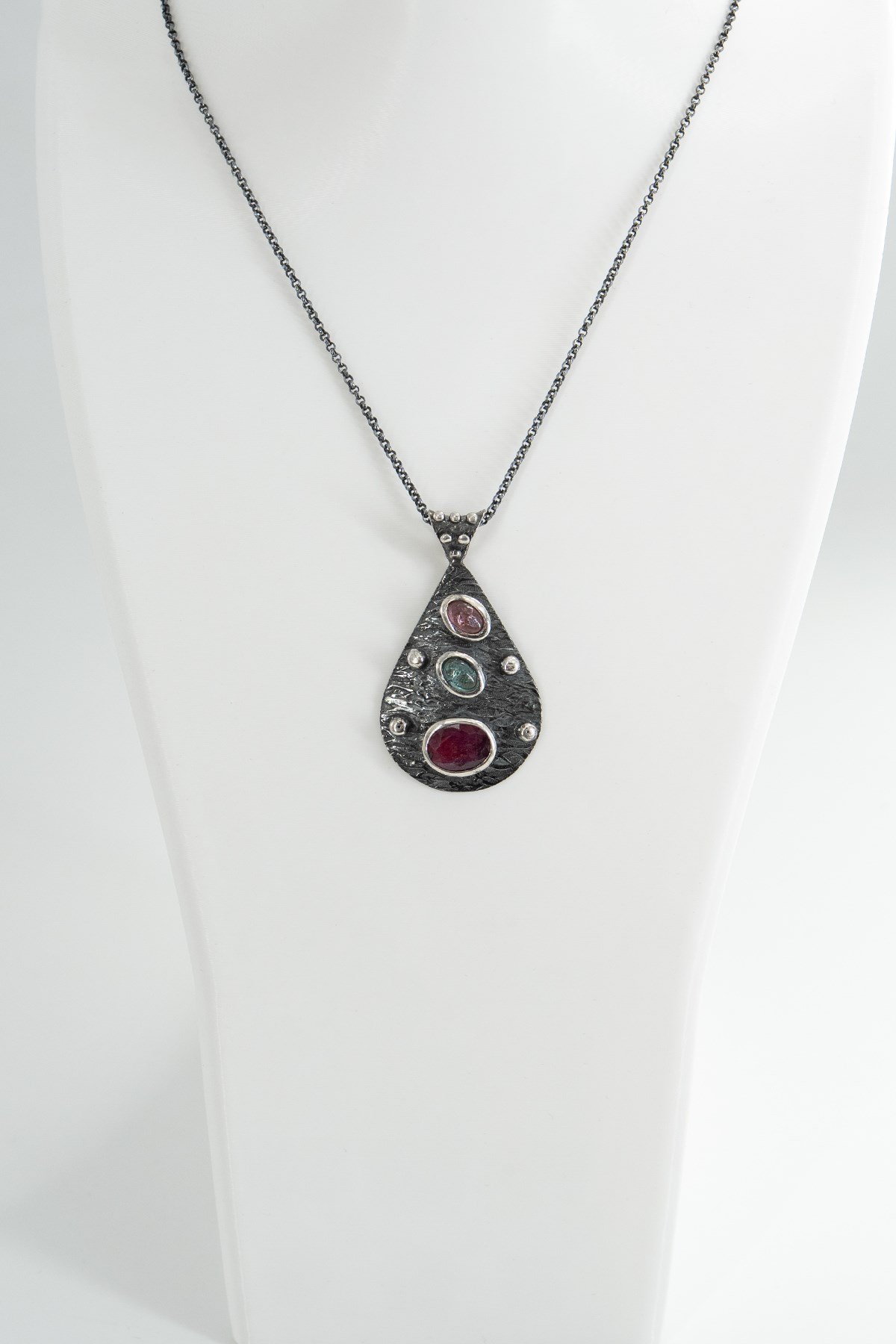 Ruby ve Turmalin Taşlı Gümüş Kolye 
